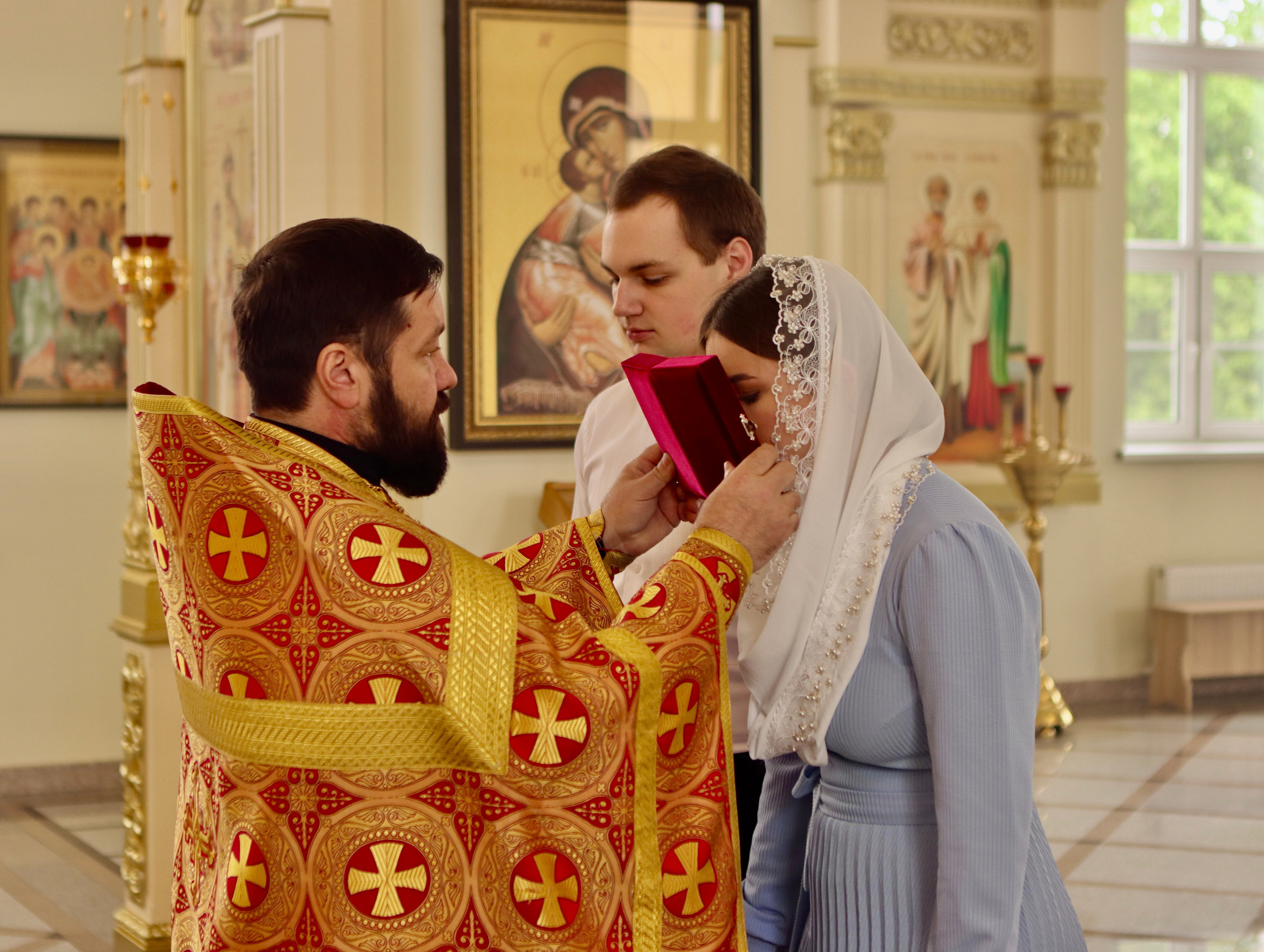 Екатерина и Александр — таинство венчание. Фотограф в Курске Смирнов Евгений