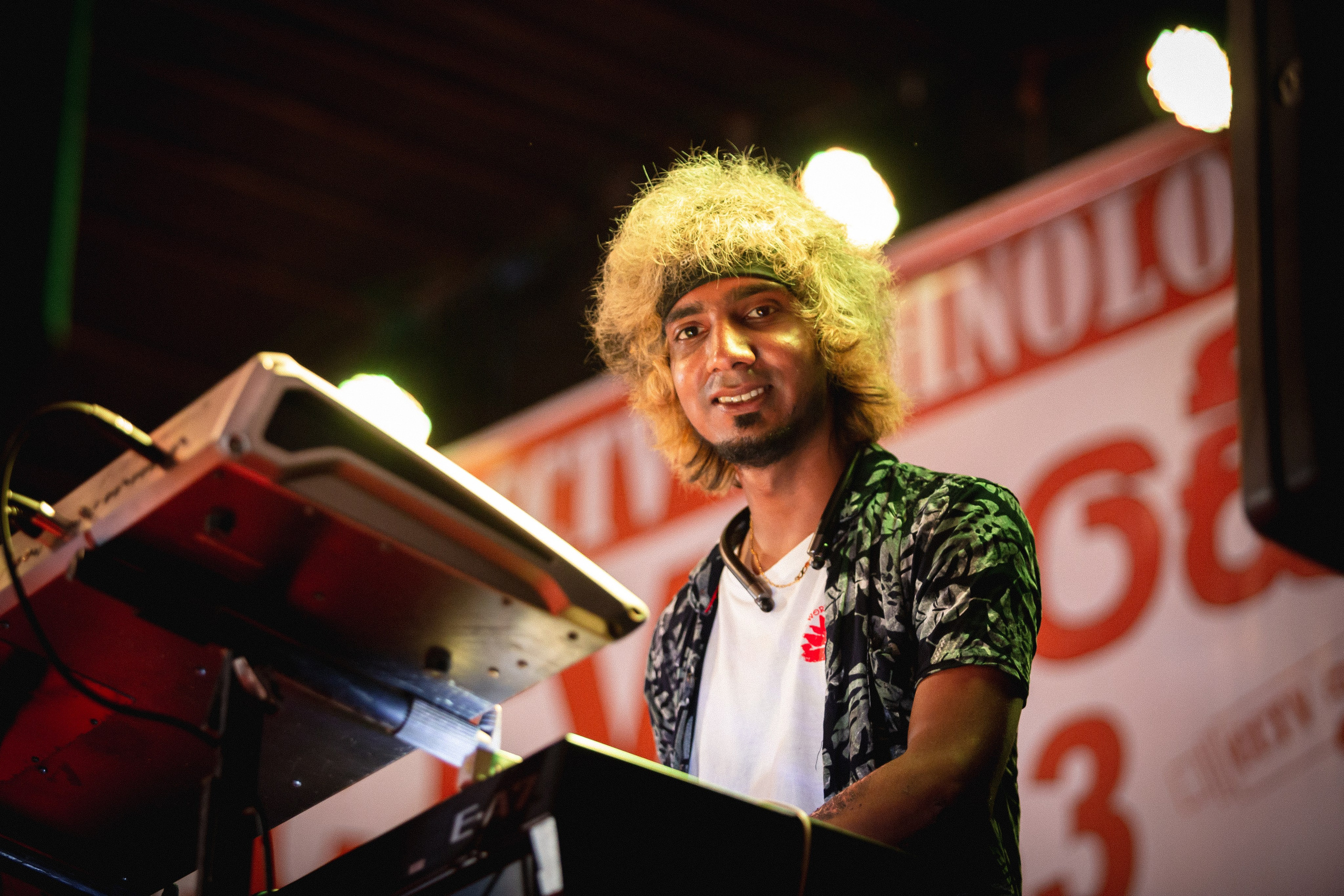 BEJI LIVE BAND. Photographer Sonkina Tatiana (Tanya Ash)