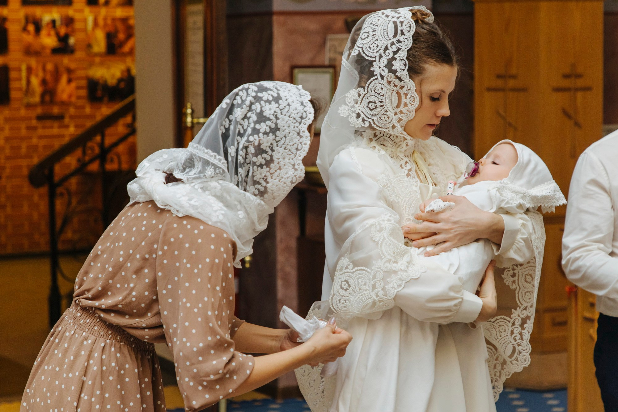 где крестить в ло спб, лучшие церкви для крещения, топ храмов спб, сколько стоит крещение, лучшие соборы для крестин крещения, какой храм выбрать, цена крещение спб, фотограф на крещение санкт петербург