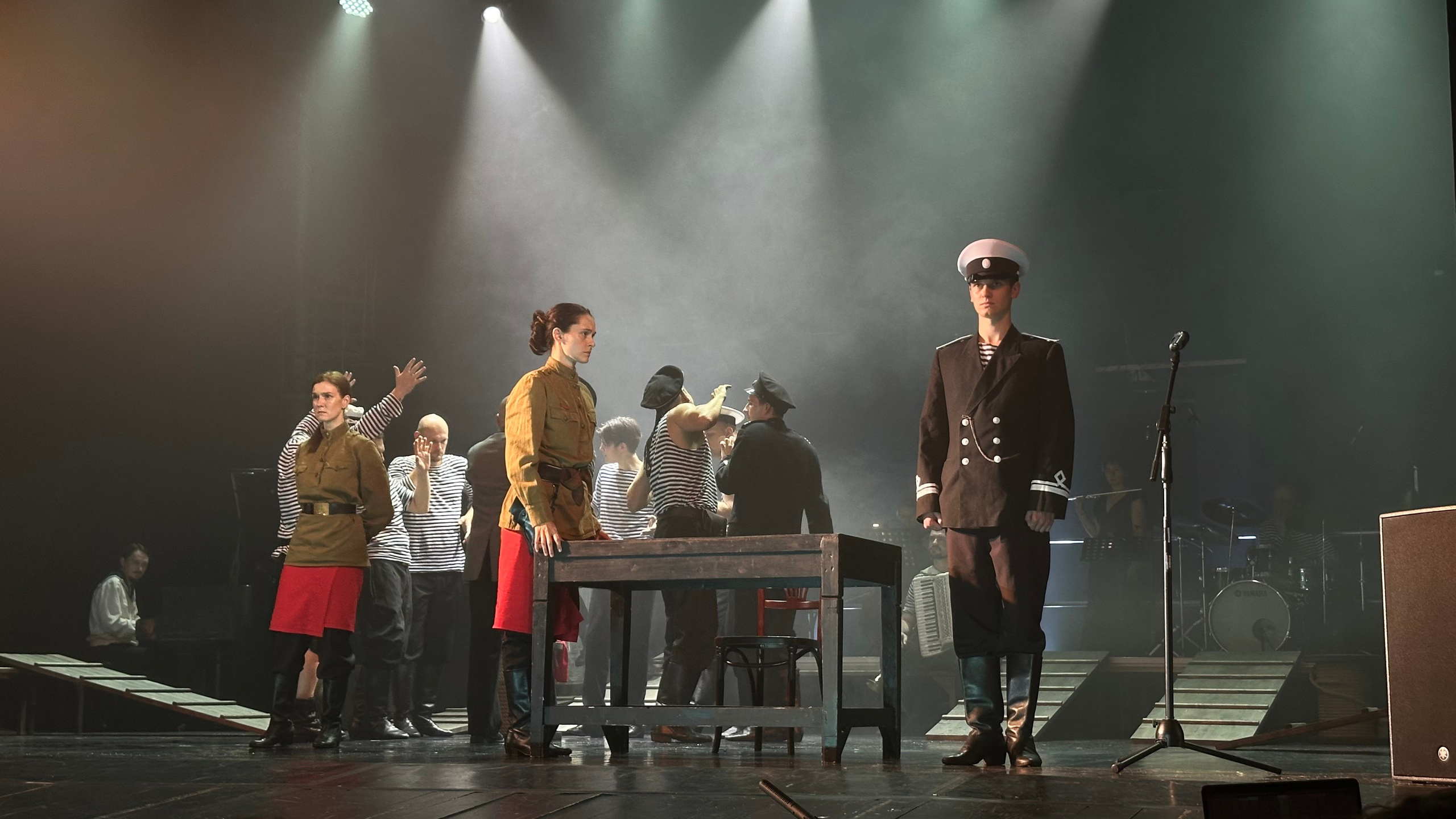 Репортажная фотосъемка во Владивостоке. Портретный, свадебный, репортажный фотограф во Владивостоке Юлиана Джули Фокс