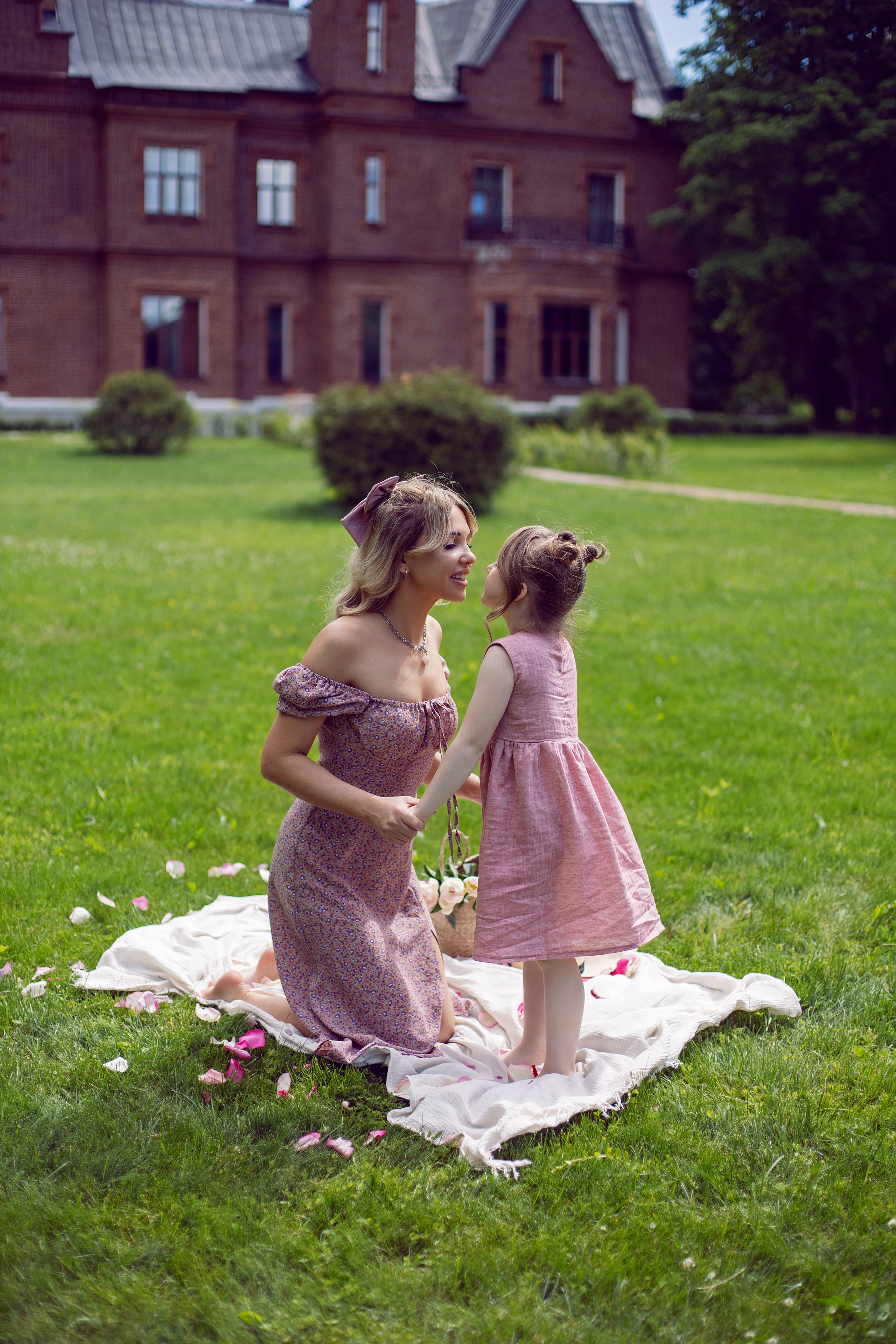 Ира и Даша. Позирование от Елены Саулич. Идеи для фото