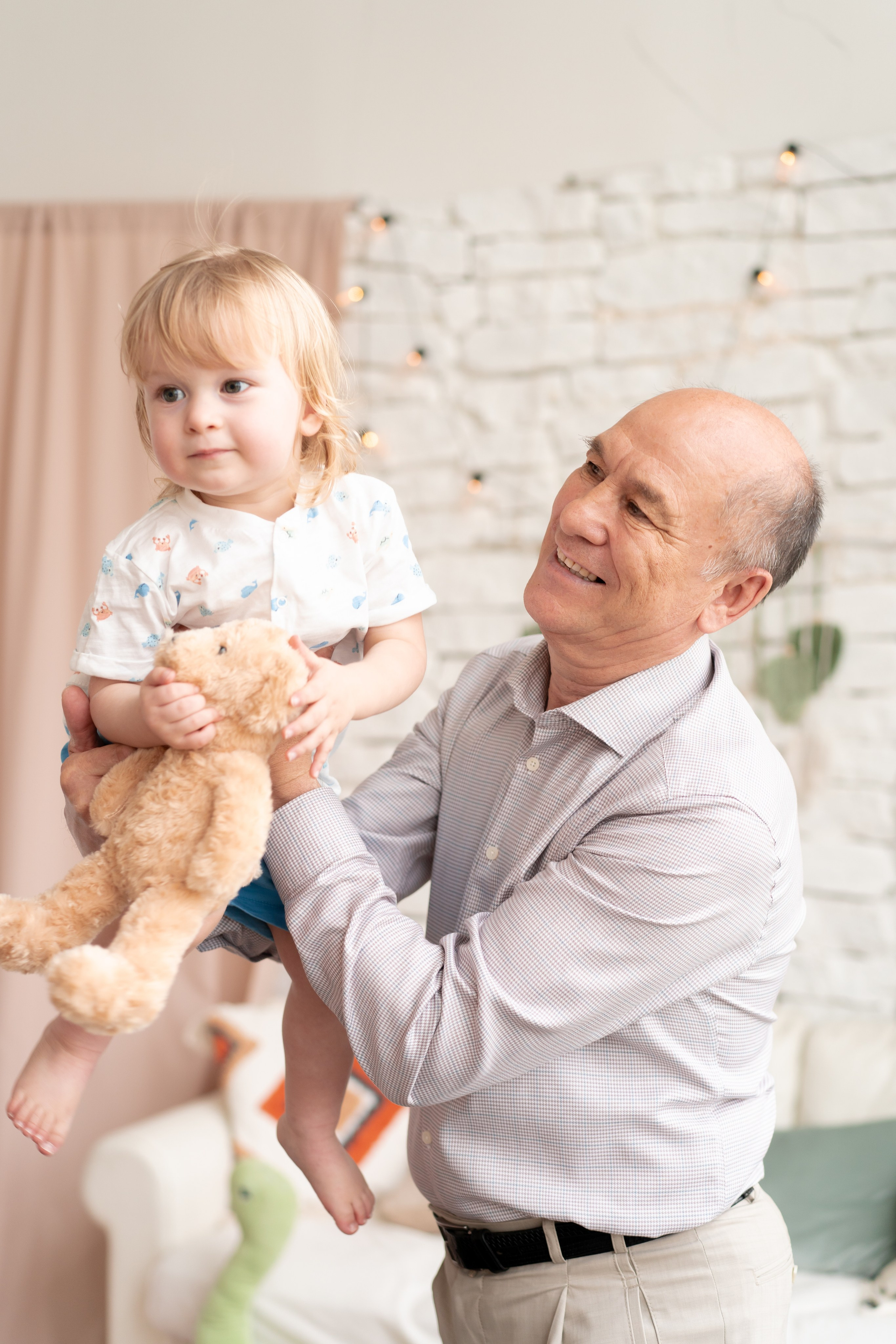 Мишенька с семьёй. Детская, семейная фотостудия в Санкт-Петербурге