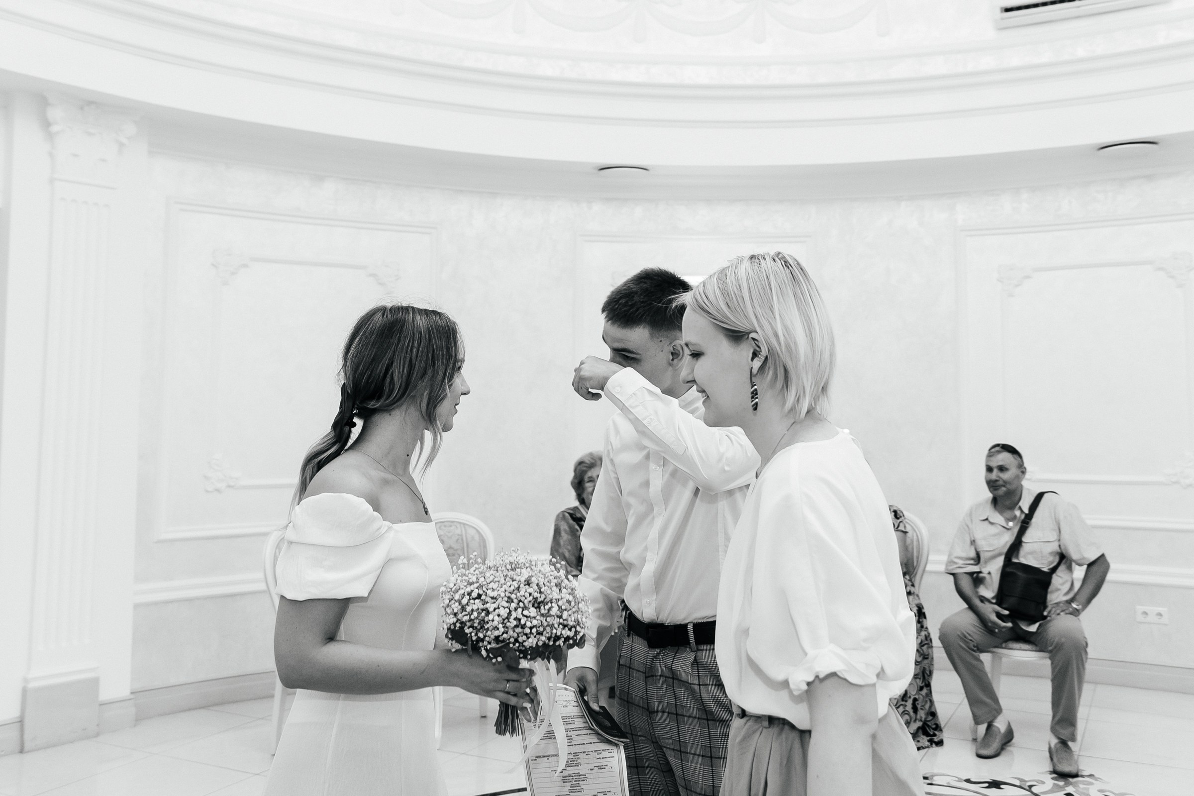 Александра и Владислав. Свадебный и репортажный фотограф в Новосибирске Федор Гладков