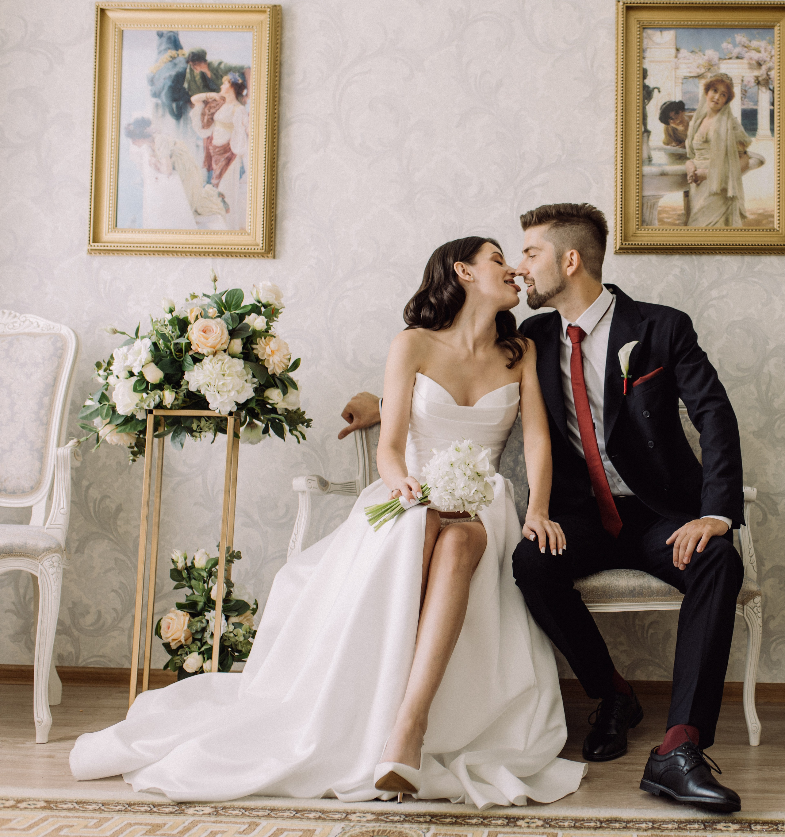 Прогулки во время свадебного банкета. Happiness is in the moments