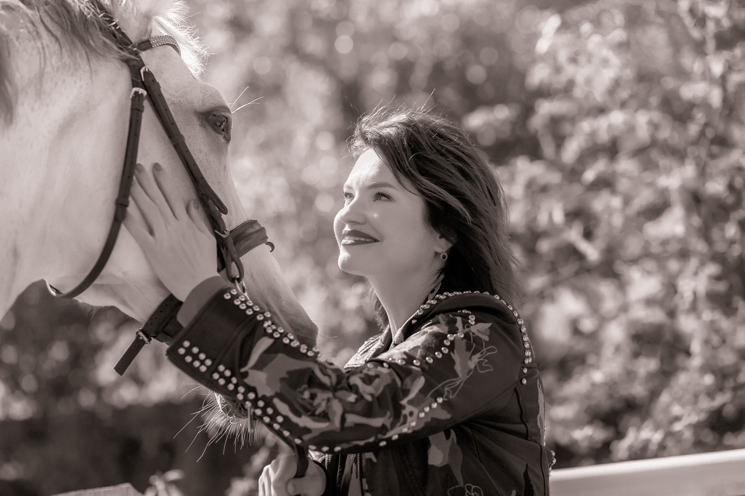 Галина и ее лошадь Сказка. Фотограф женский и мужской портрет Санкт-Петербург