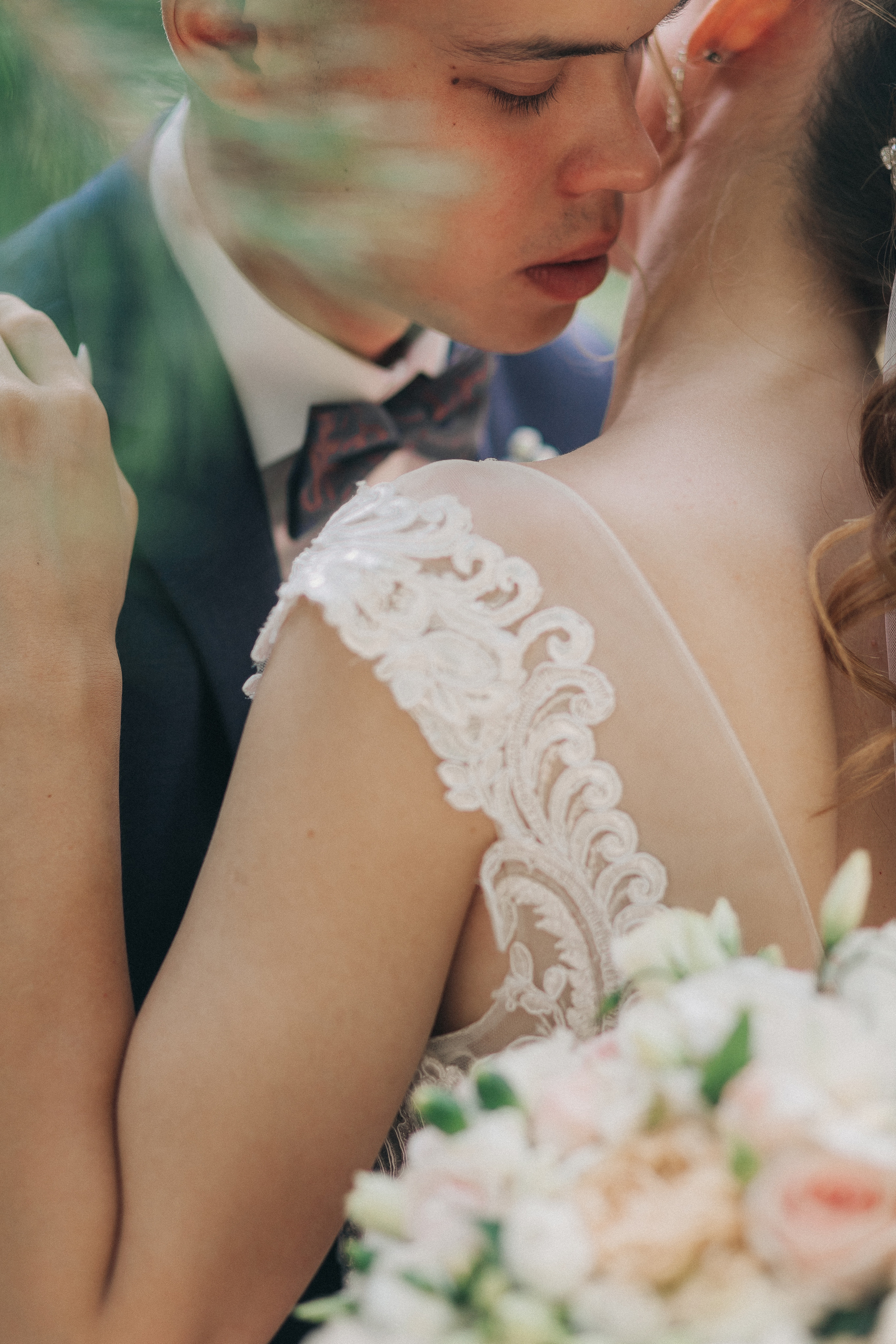 Кристина и Артём. Набережная, парк Кирова, Михайловский собор. Свадебный фотограф Юлия Сарапульцева, Ижевск