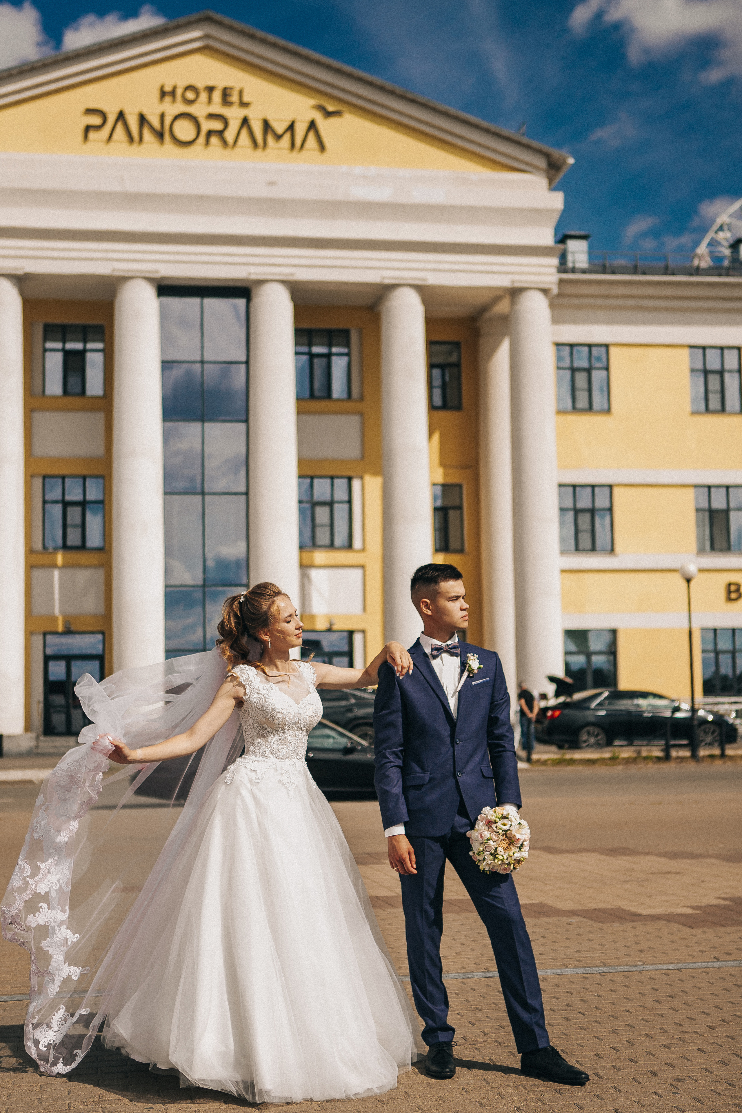 Кристина и Артём. Набережная, парк Кирова, Михайловский собор. Свадебный фотограф Юлия Сарапульцева, Ижевск