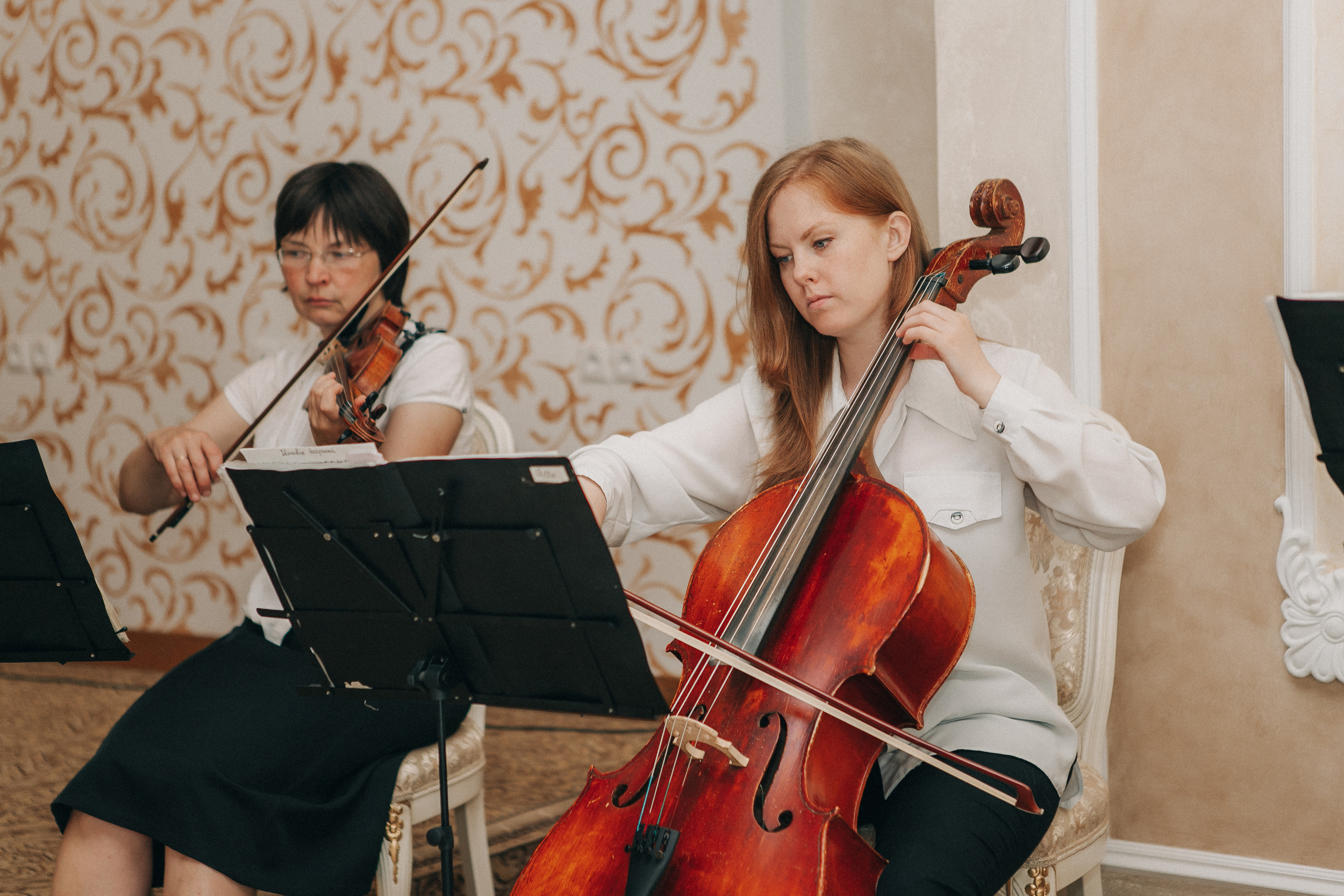 Ксения и Леонид. Бобровая долина, парк Кирова. Свадебный фотограф Юлия Сарапульцева, Ижевск