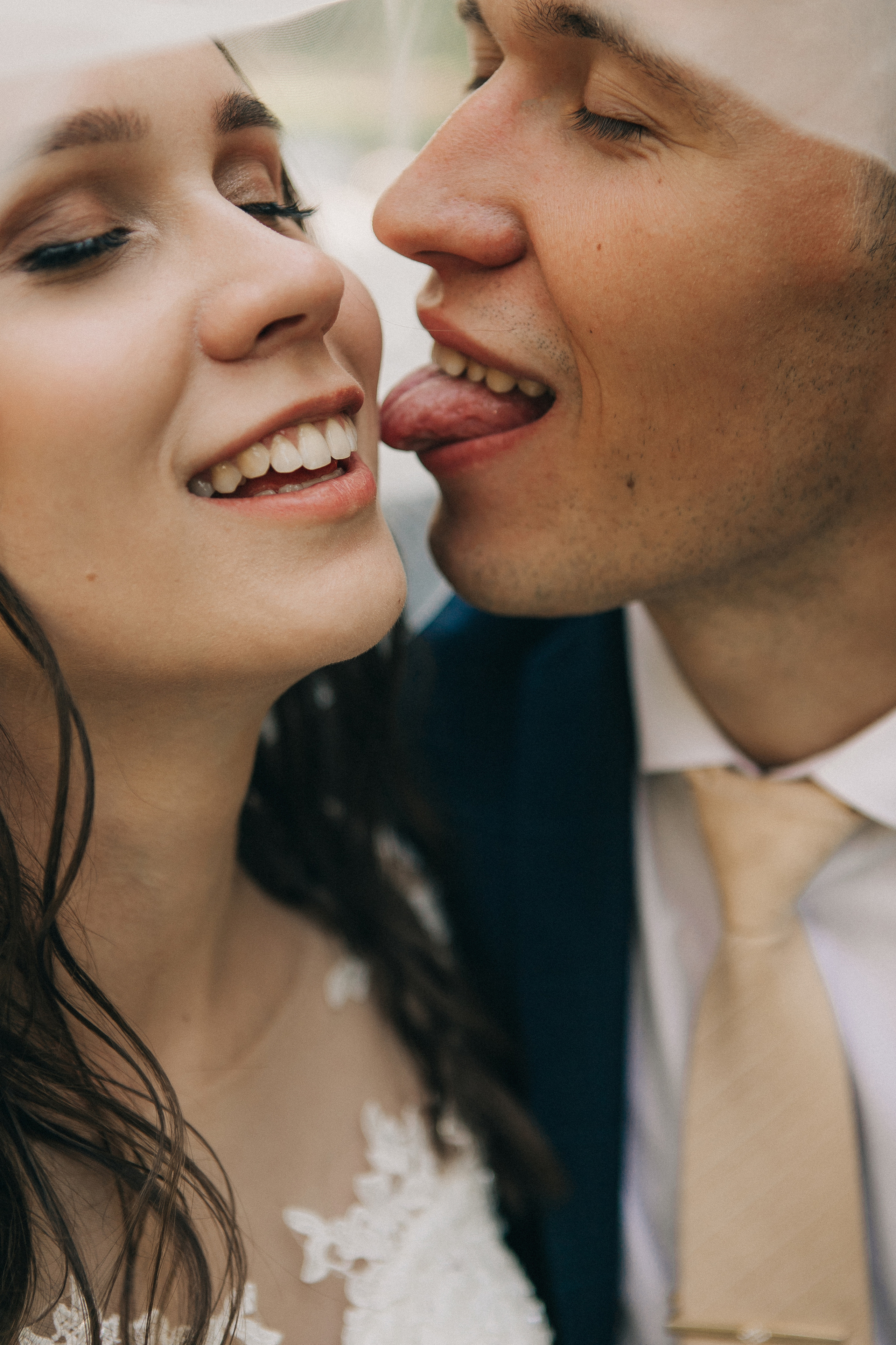 Ксения и Леонид. Бобровая долина, парк Кирова. Свадебный фотограф Юлия Сарапульцева, Ижевск