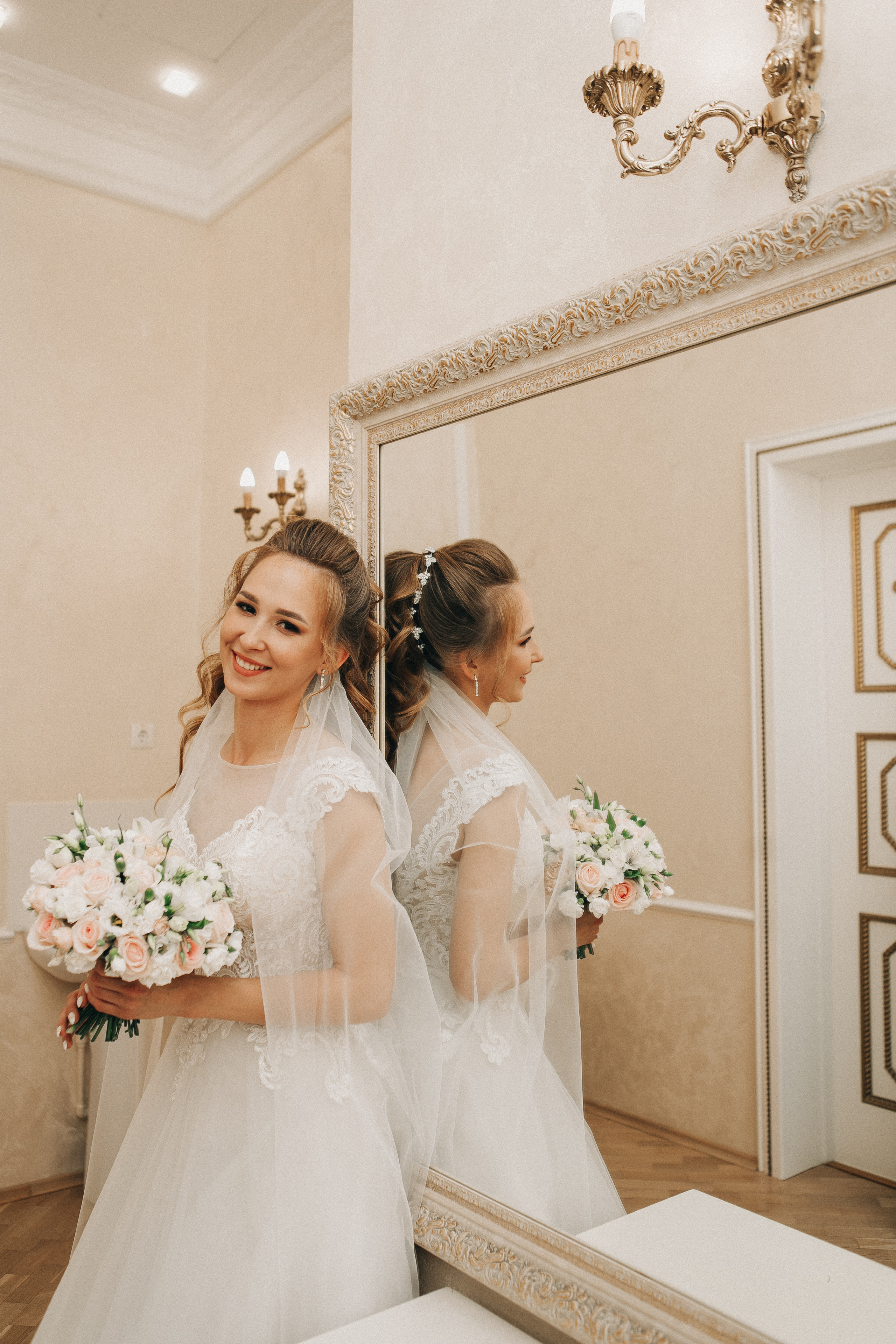 Кристина и Артём. Набережная, парк Кирова, Михайловский собор. Свадебный фотограф Юлия Сарапульцева, Ижевск