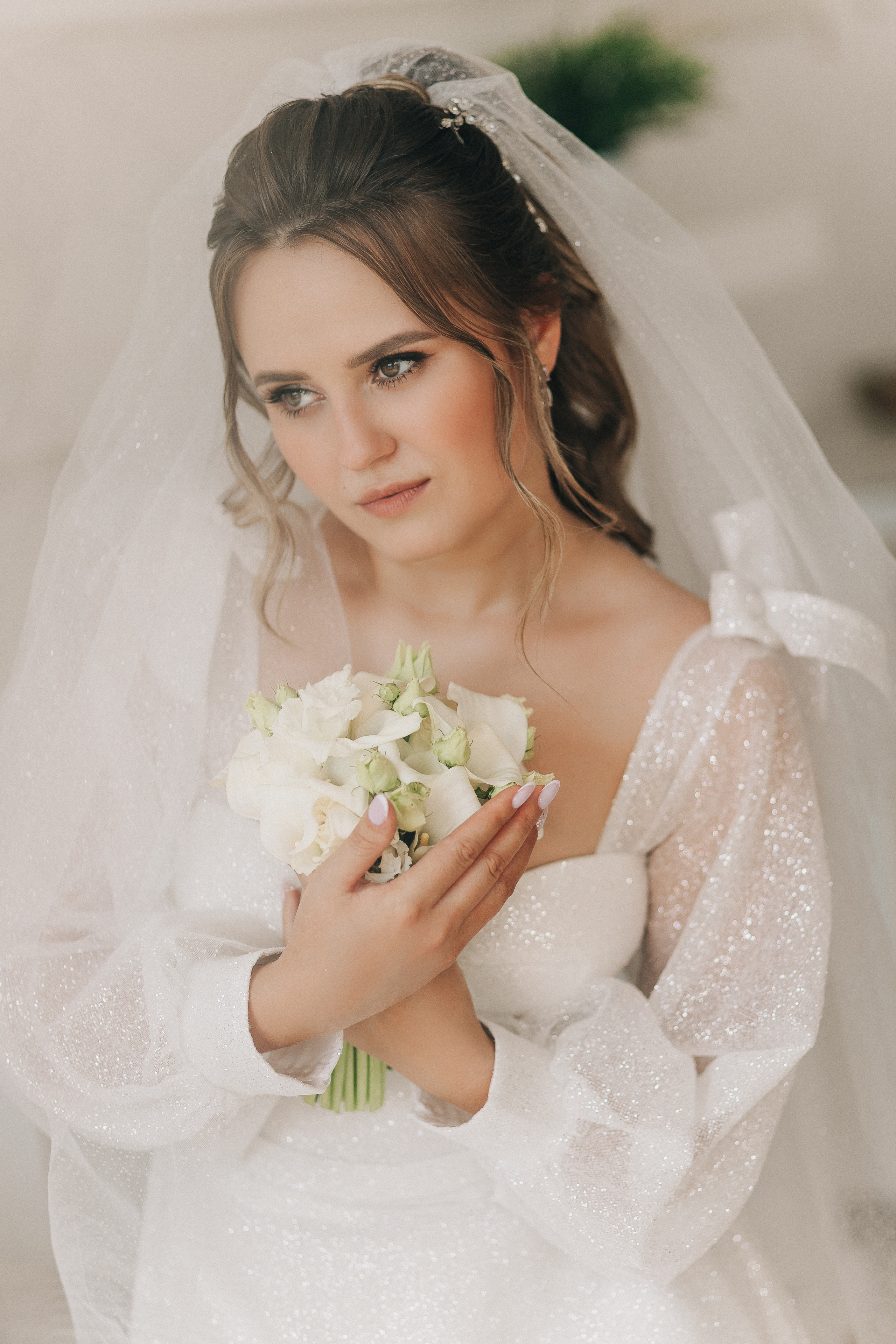 Диана и Илья. Набережная, Президентский дворец. Свадебный фотограф Юлия Сарапульцева, Ижевск