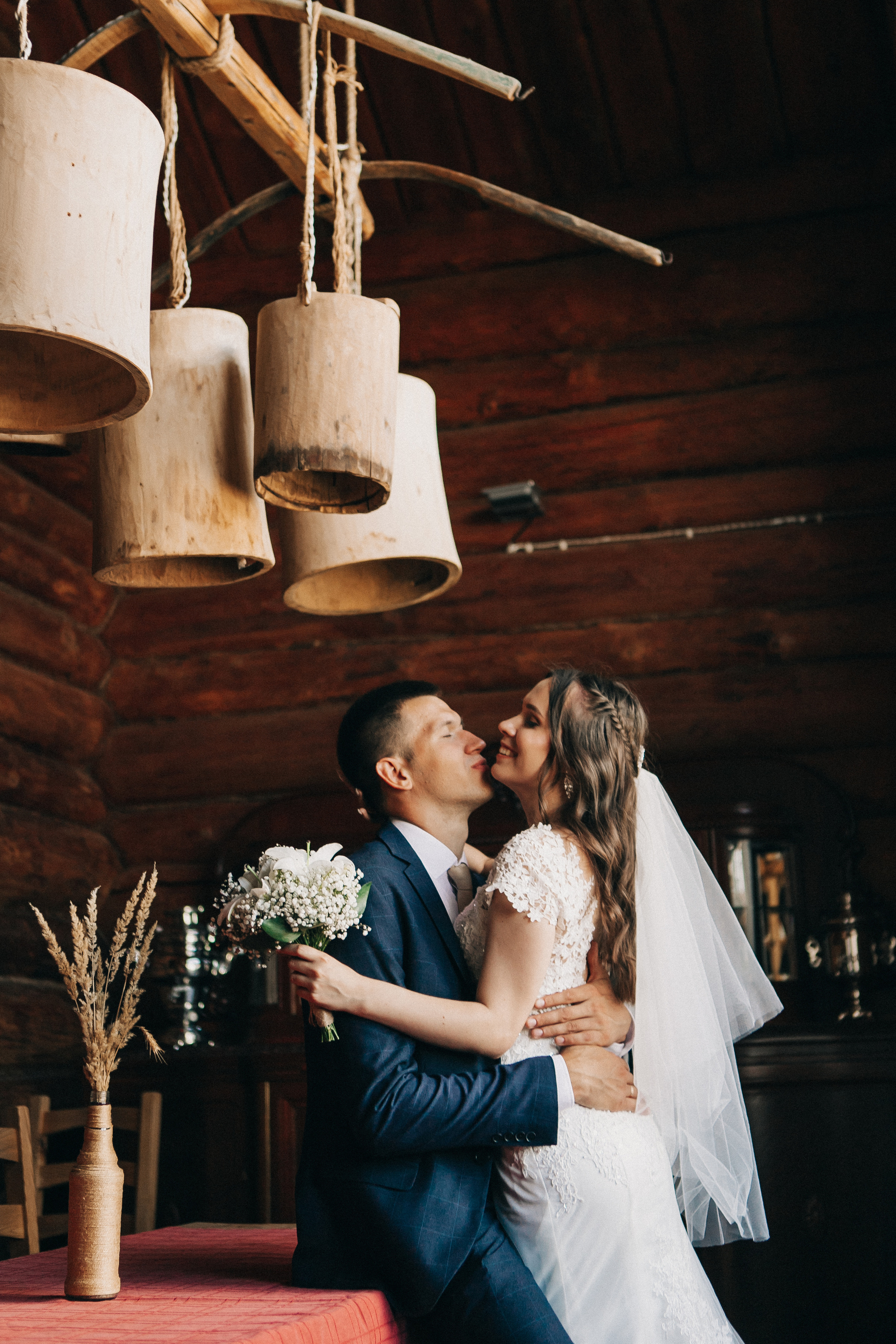 Ксения и Леонид. Бобровая долина, парк Кирова. Свадебный фотограф Юлия Сарапульцева, Ижевск