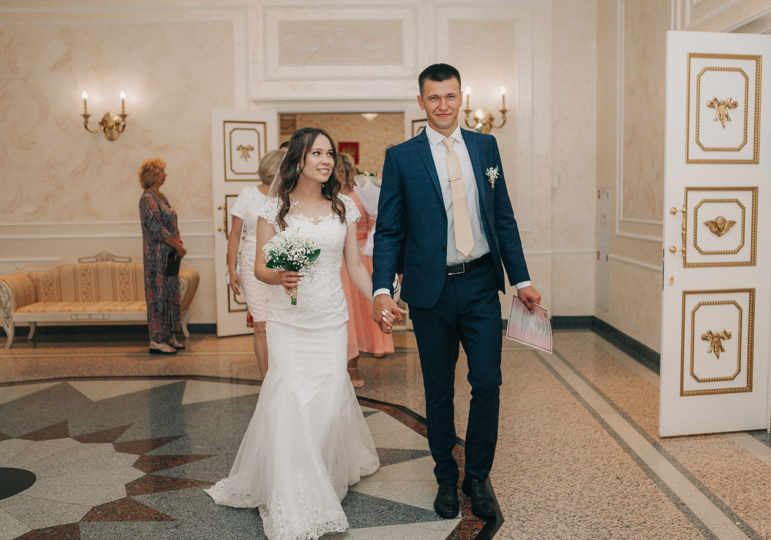 Ксения и Леонид. Бобровая долина, парк Кирова. Свадебный фотограф Юлия Сарапульцева, Ижевск