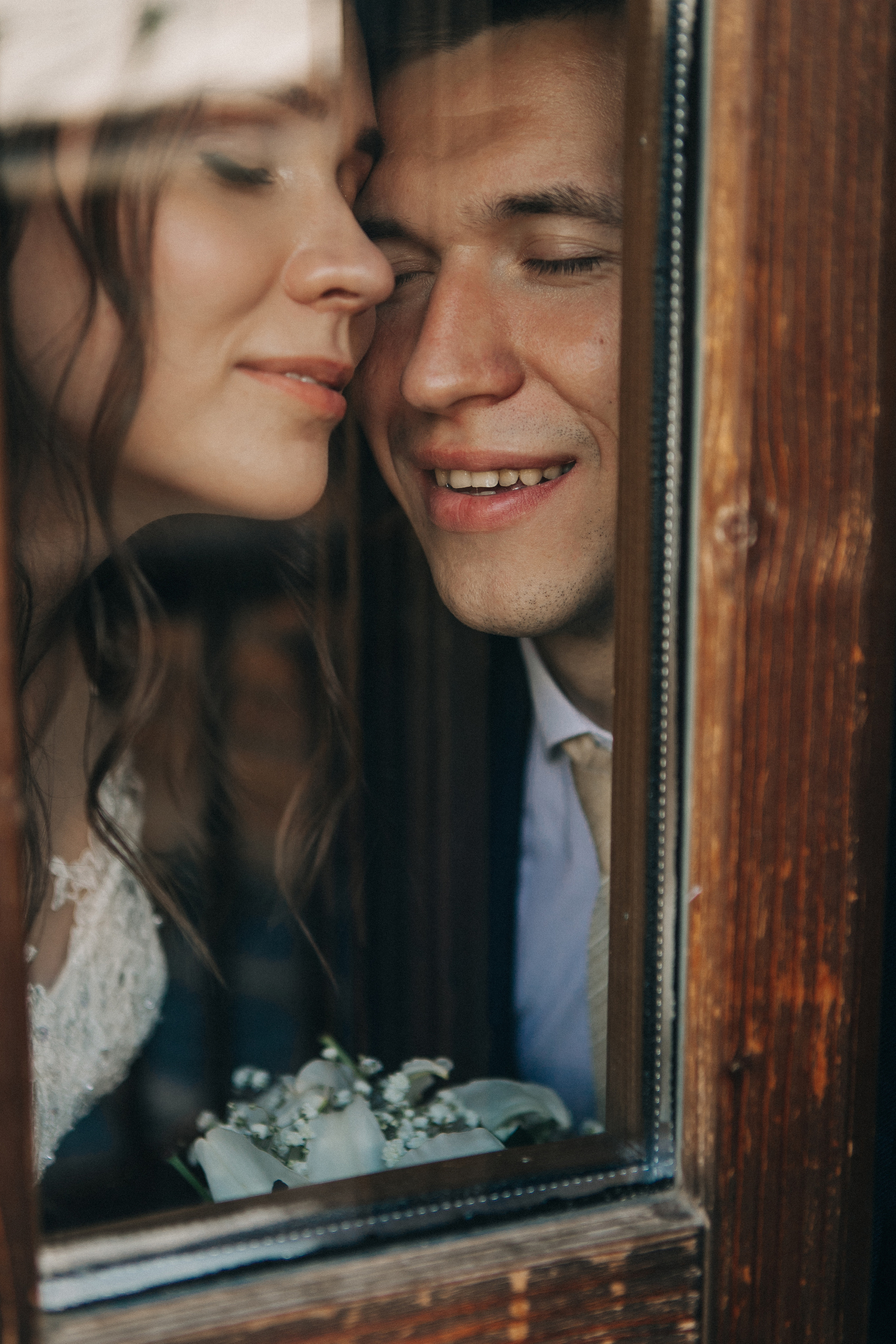 Ксения и Леонид. Бобровая долина, парк Кирова. Свадебный фотограф Юлия Сарапульцева, Ижевск