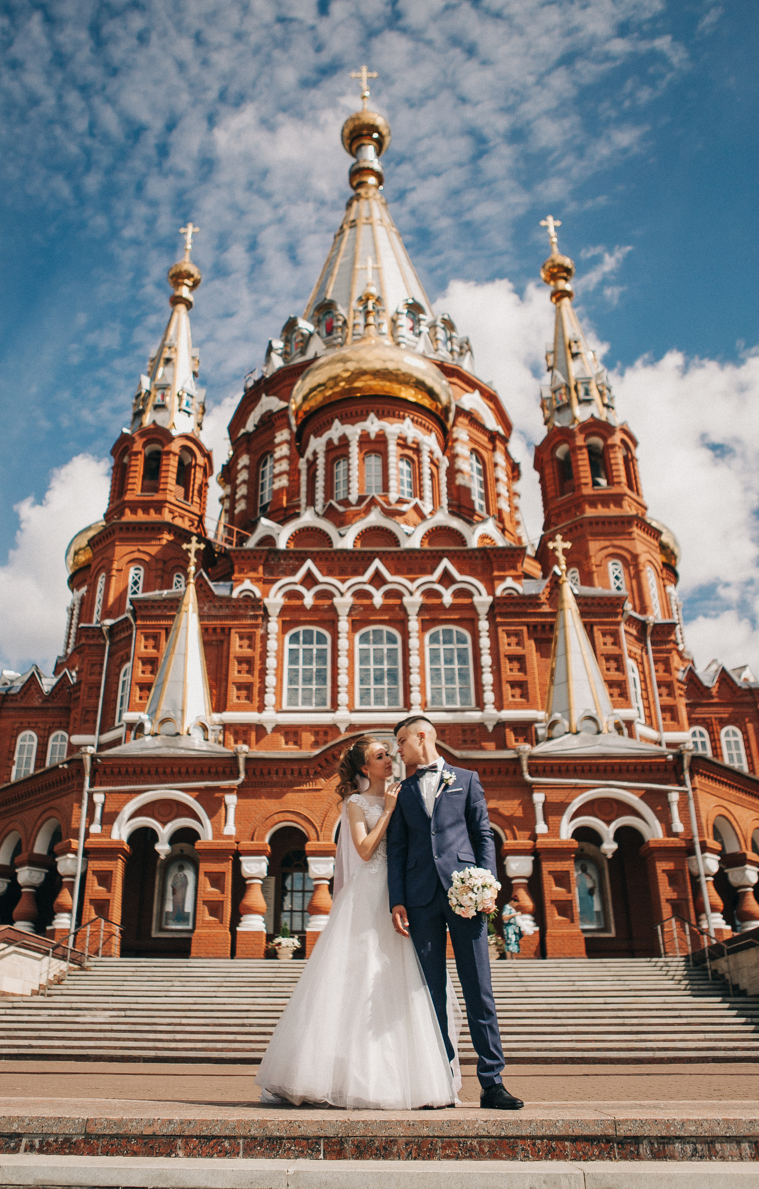 Кристина и Артём. Набережная, парк Кирова, Михайловский собор. Свадебный фотограф Юлия Сарапульцева, Ижевск