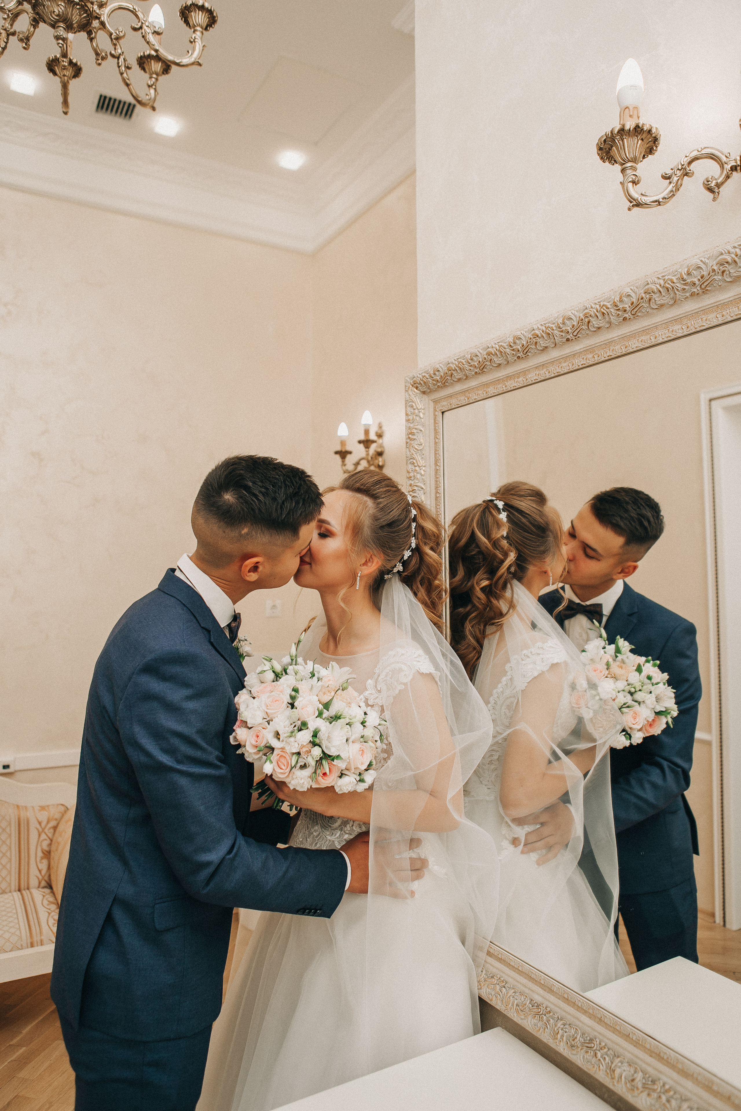 Кристина и Артём. Набережная, парк Кирова, Михайловский собор. Свадебный фотограф Юлия Сарапульцева, Ижевск