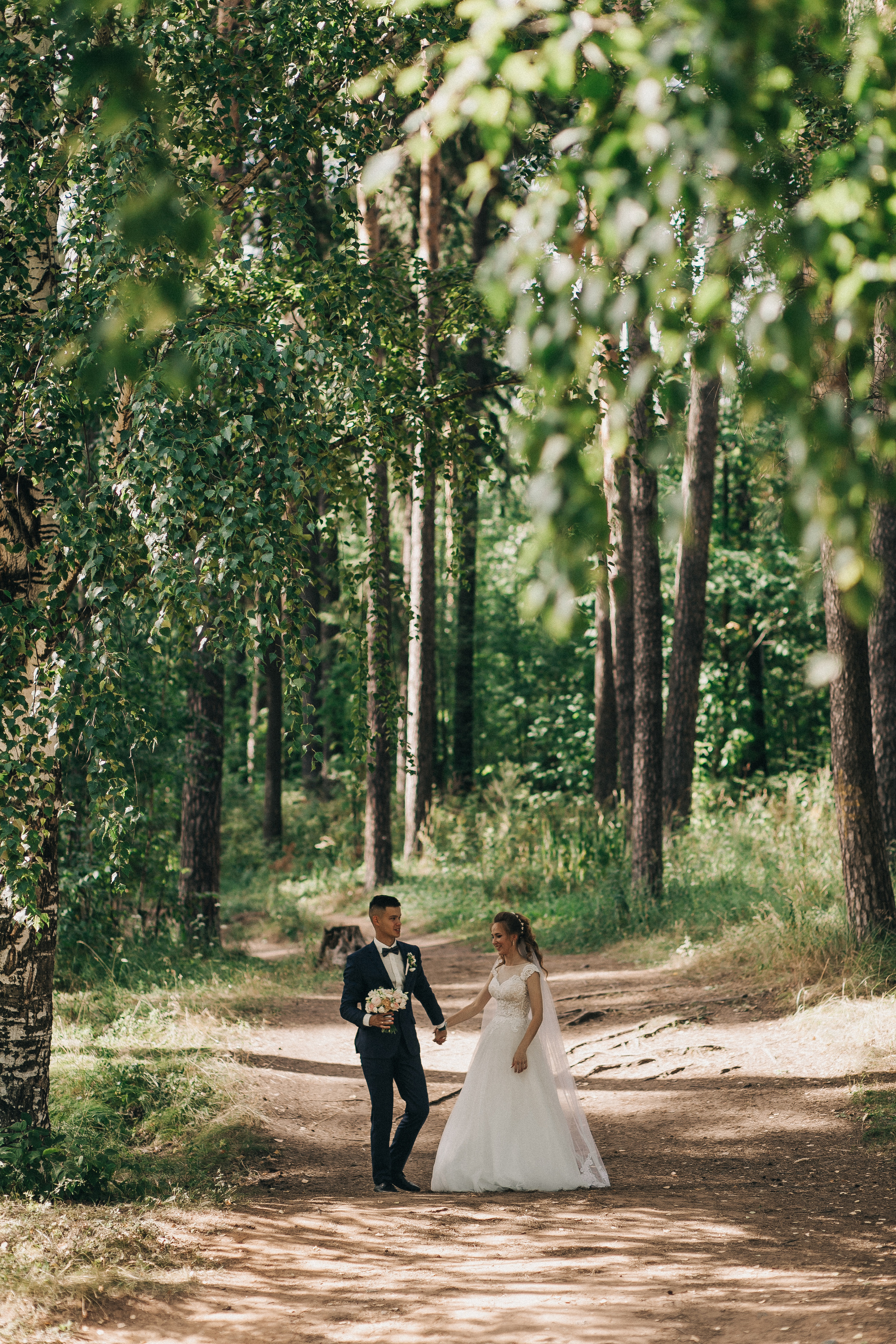 Кристина и Артём. Набережная, парк Кирова, Михайловский собор. Свадебный фотограф Юлия Сарапульцева, Ижевск