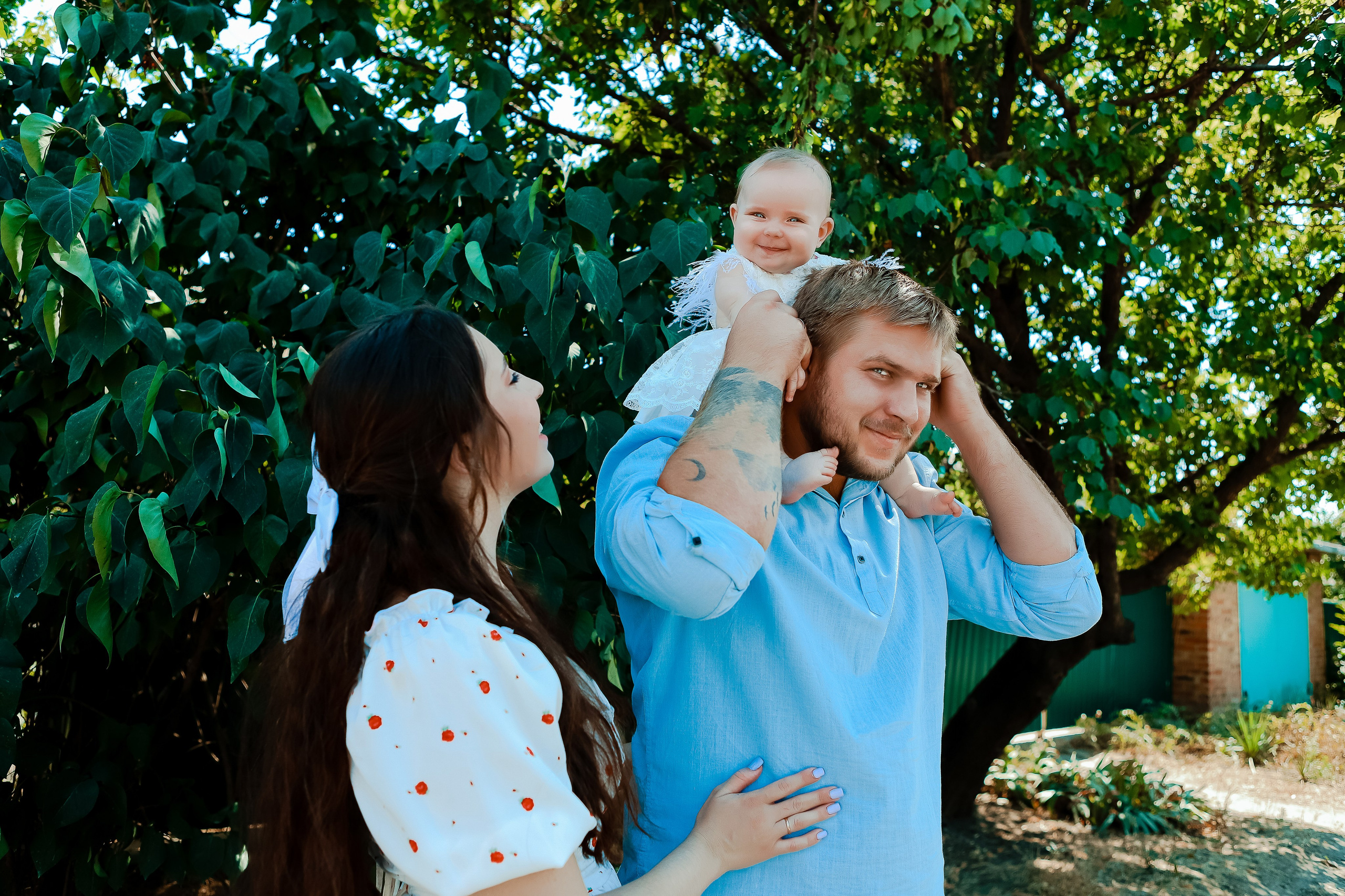 Таинство Крещения Отца и Дочери. Свадебный фотограф Евгения Фролова г. Каменск-Шахтинский, Донецк, Ростов