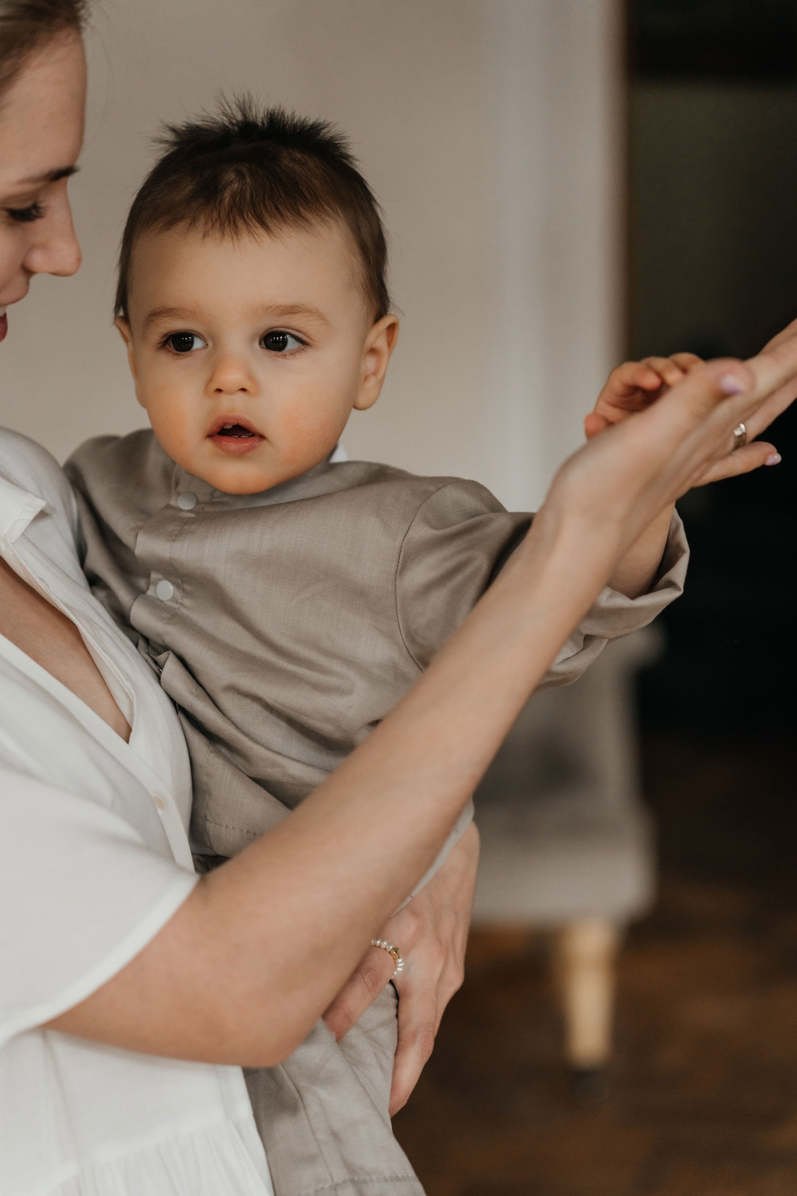 Маленькие ножки в читальне им. Пушкина. Ваш фотограф Вика Артемова