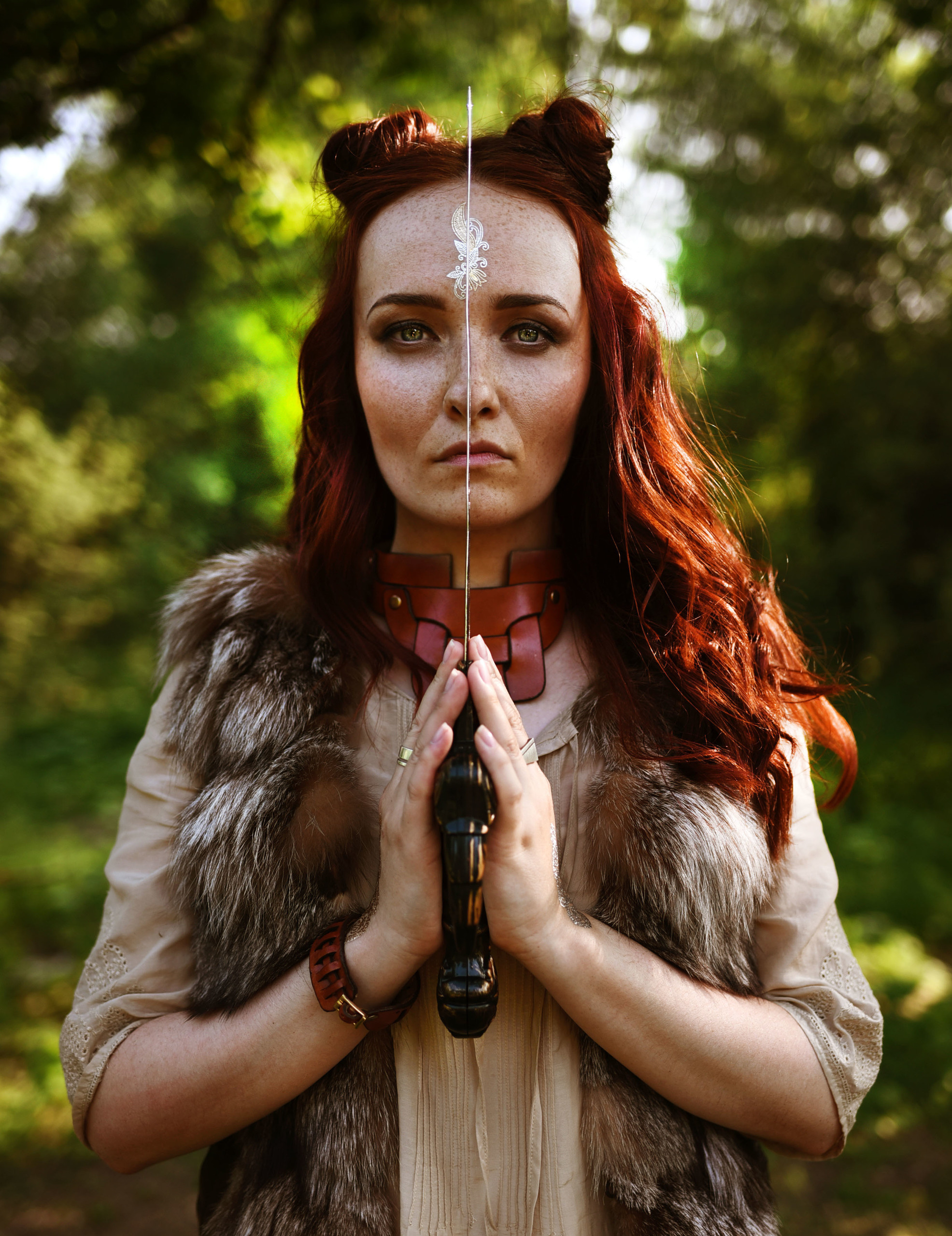 Охотница и волк. Семейный и детский фотограф во Фрязино, Ивантеевке и Щелково Матвеева