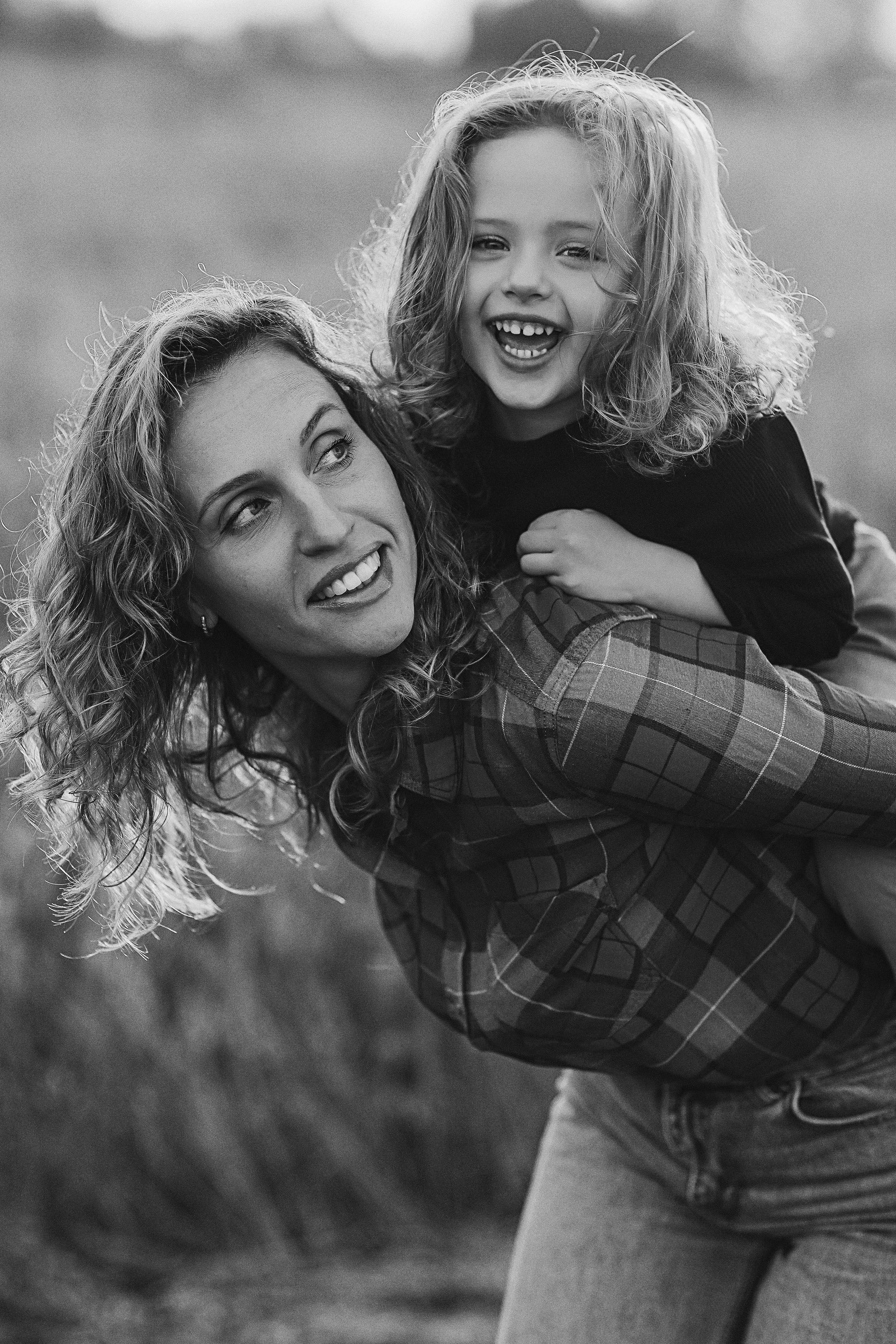 Поле. Семейный фотограф Тюмень, фотограф на роды Салмина Мария