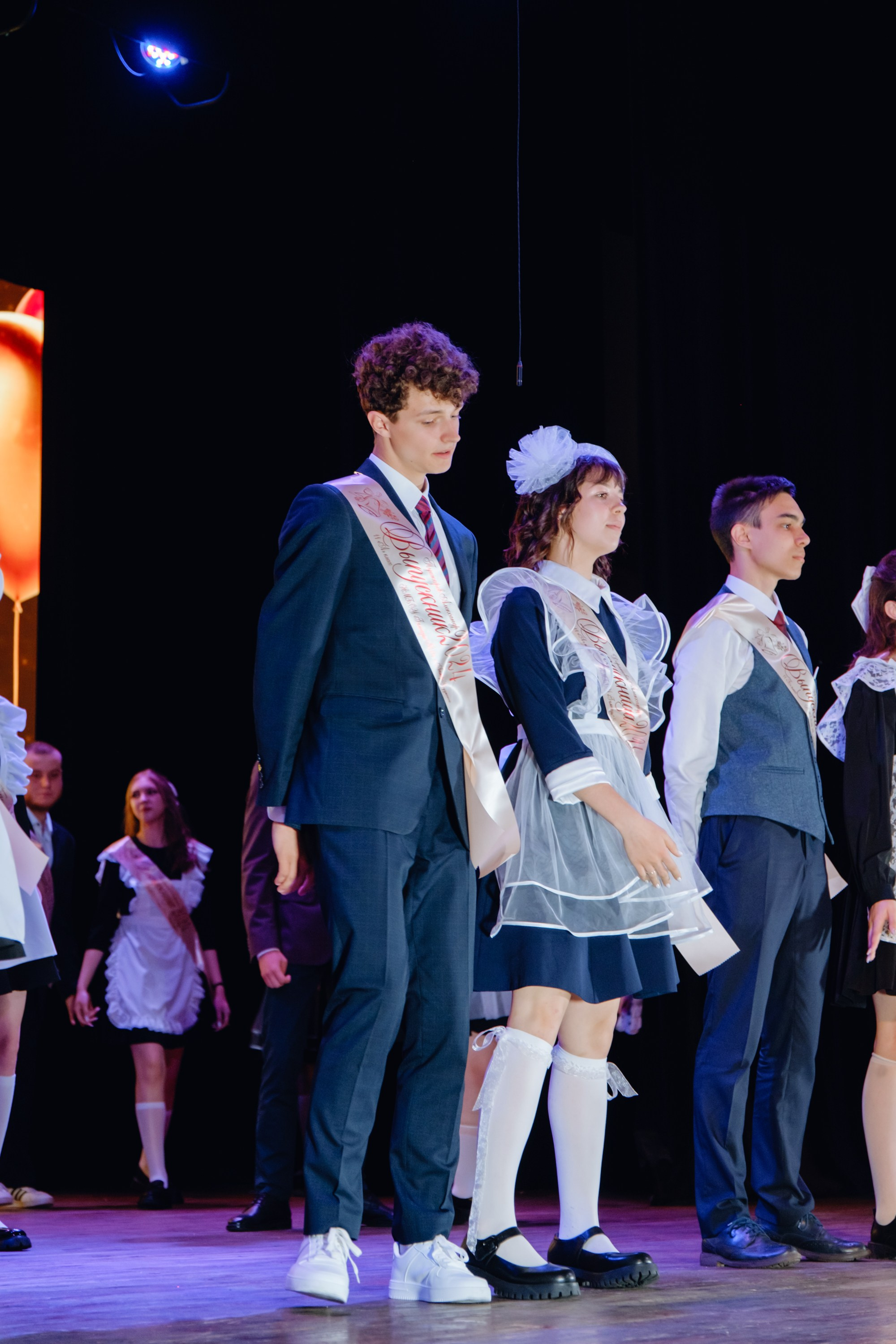 Последний звонок 11 класс. Фотограф Софья Володкина