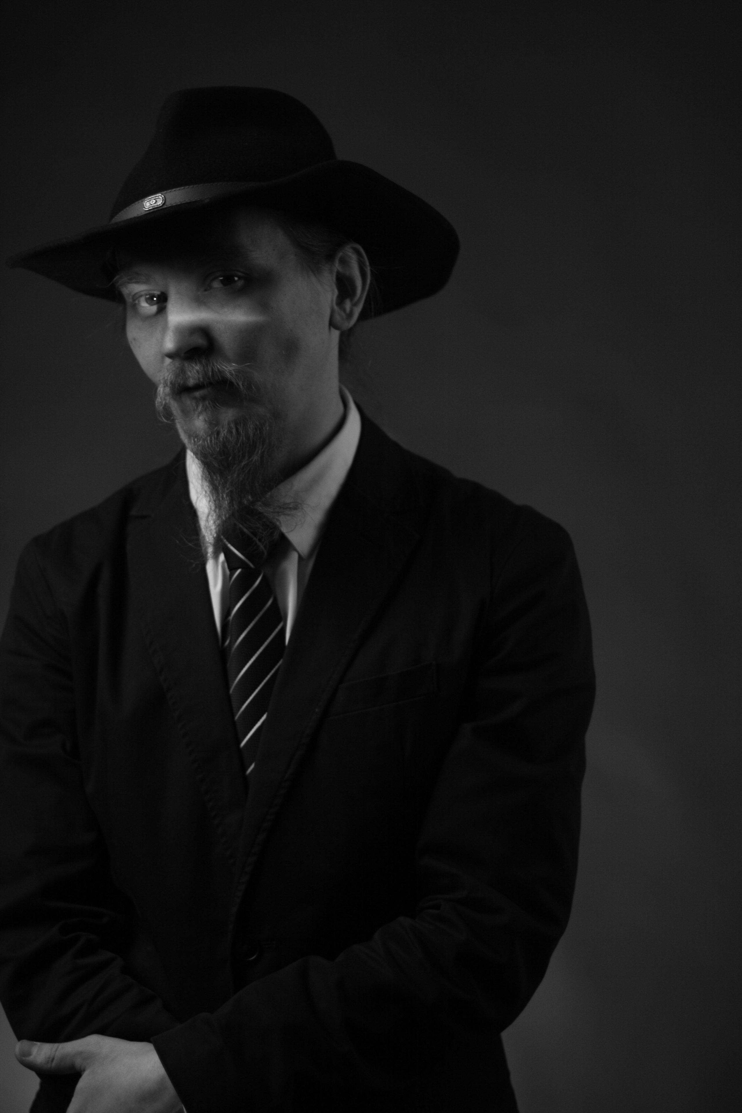 Паша. Главная