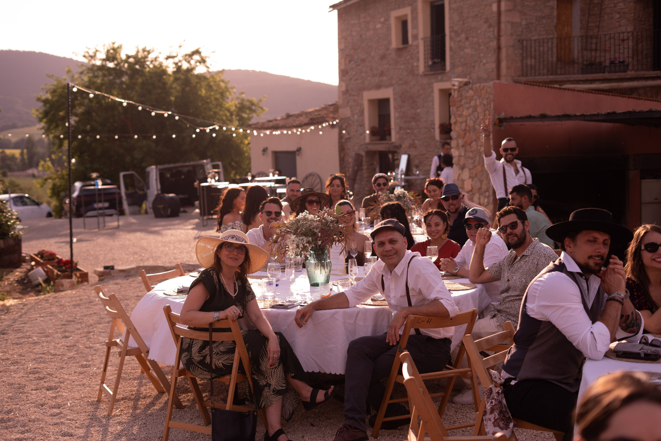 Stasy and Roberto. Wedding Photographer in Barcelona and Medellin