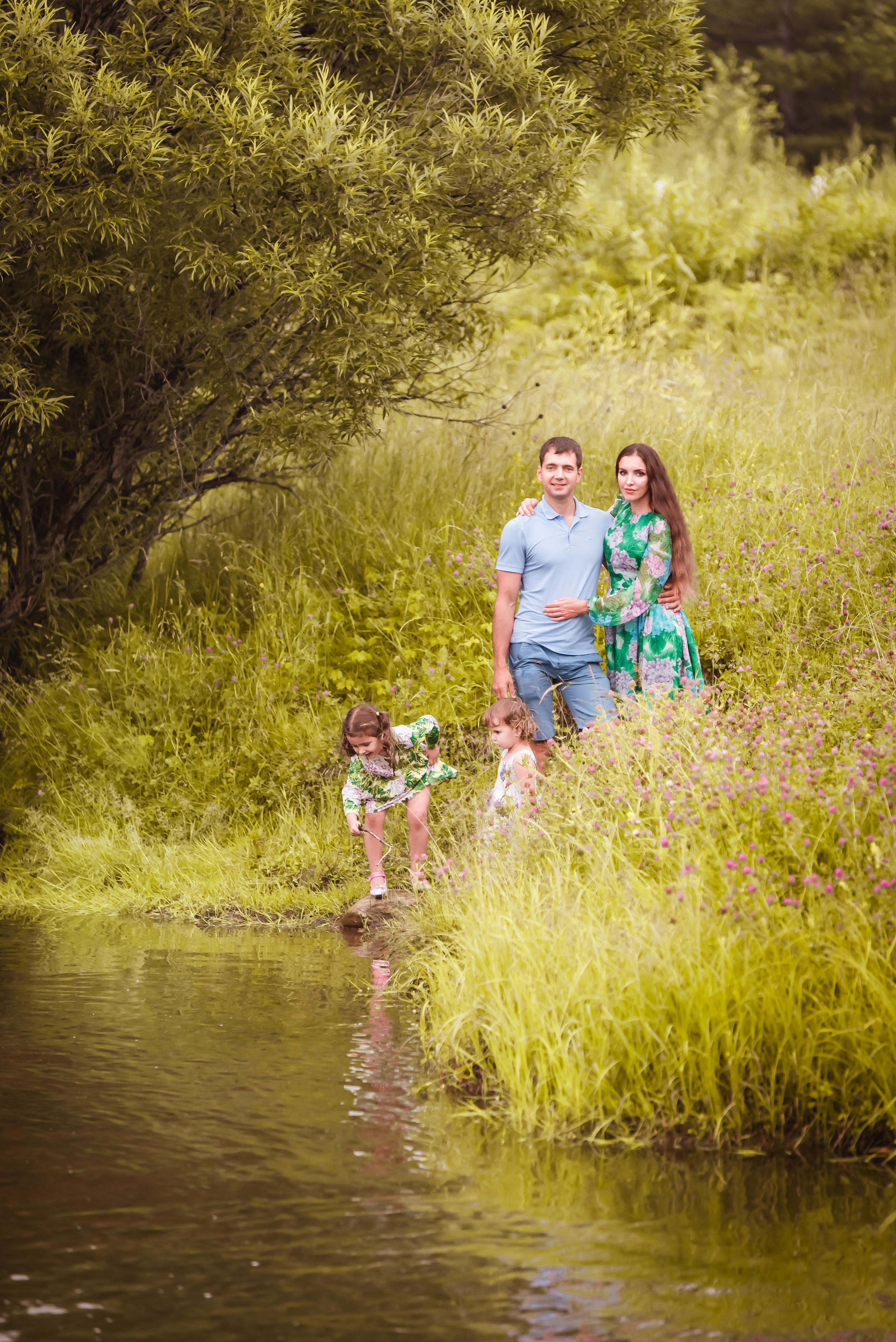 Прогулка Татьяны с семьей. Было 19.00 и шёл дождь. Кто бы мог подумать что полу…. Ольга Ли свадебный семейный фотограф Иркутск