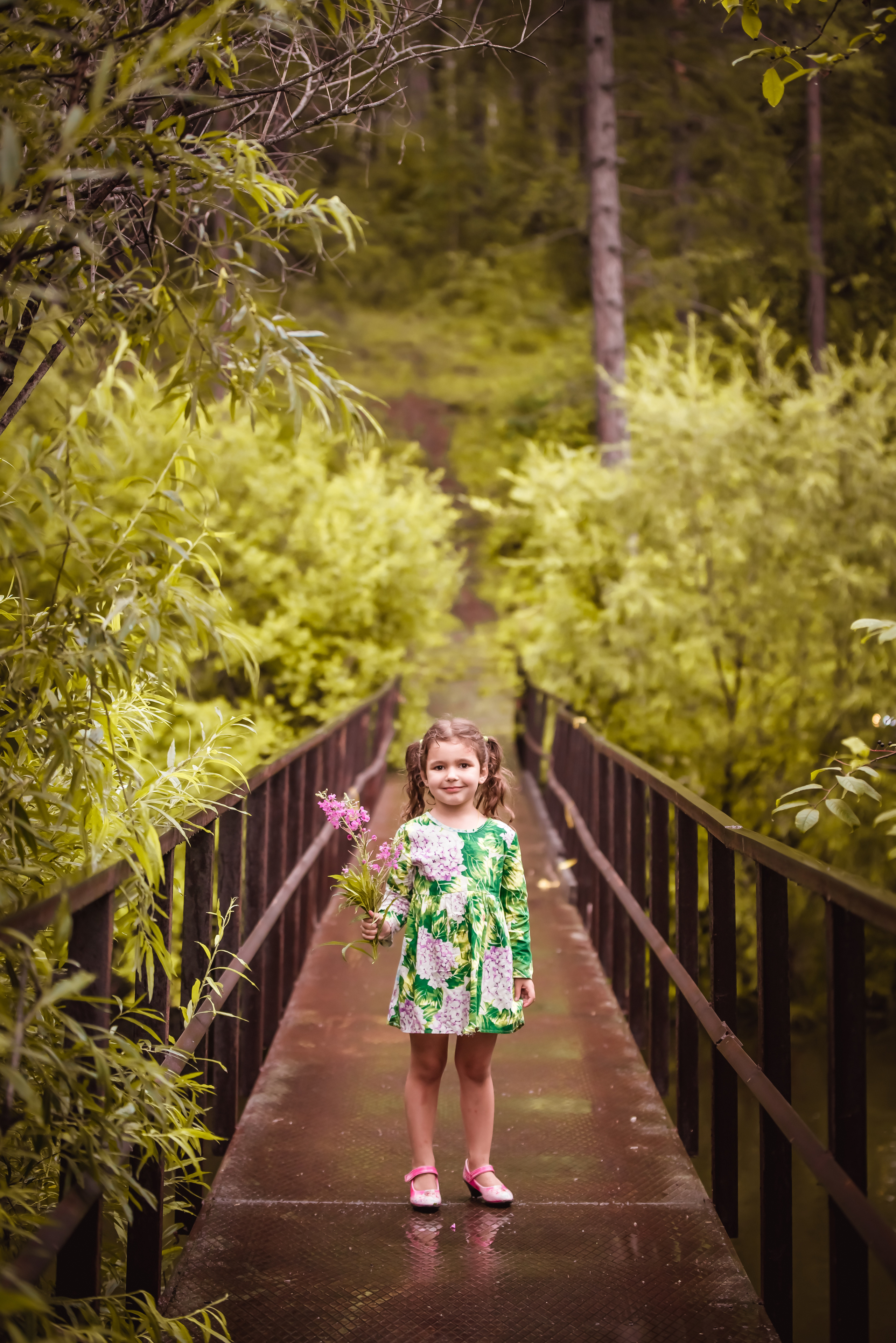 Прогулка Татьяны с семьей. Было 19.00 и шёл дождь. Кто бы мог подумать что полу…. Ольга Ли свадебный семейный фотограф Иркутск