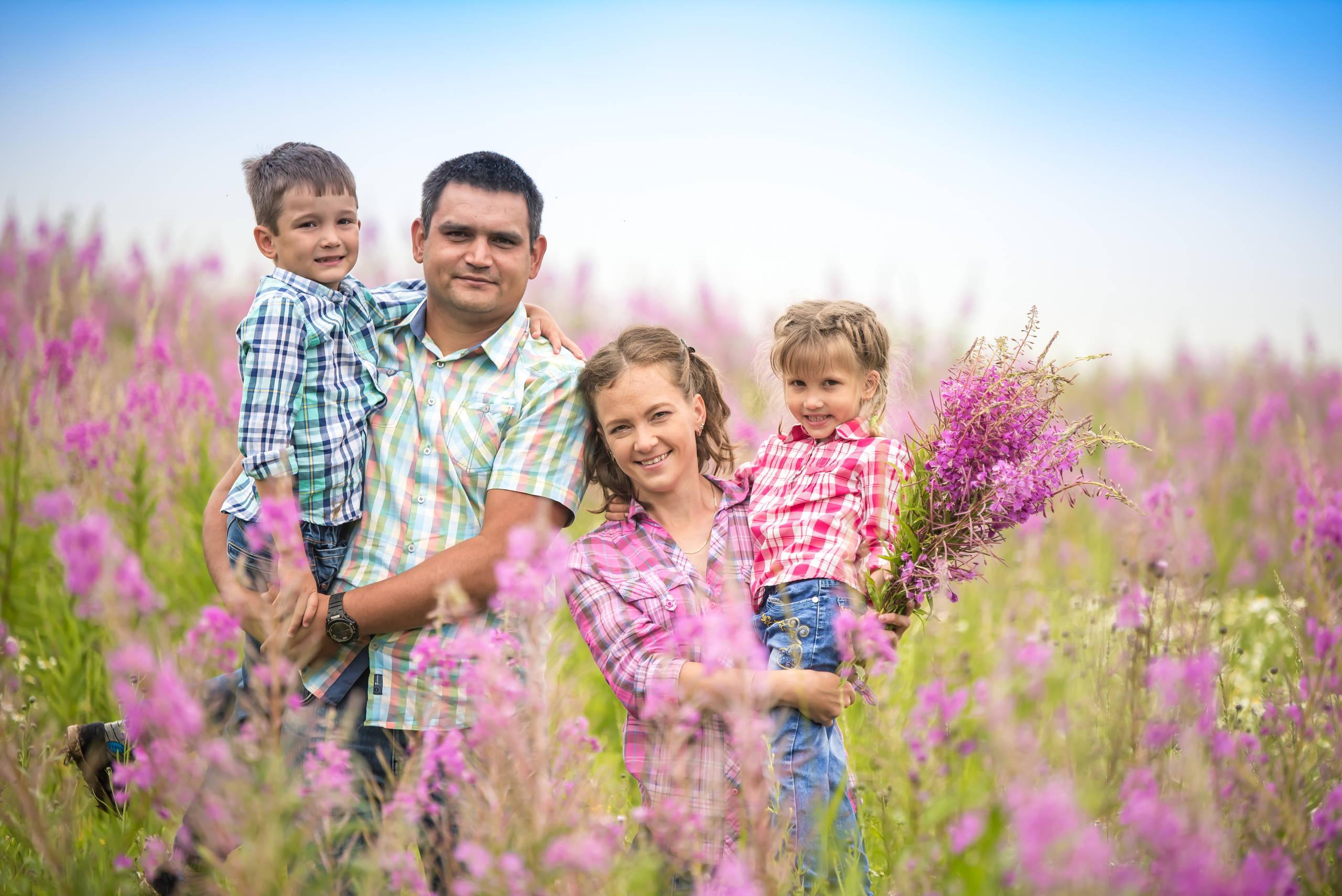 Прогулка Маргариты с семьёй. Ольга Ли свадебный семейный фотограф Иркутск