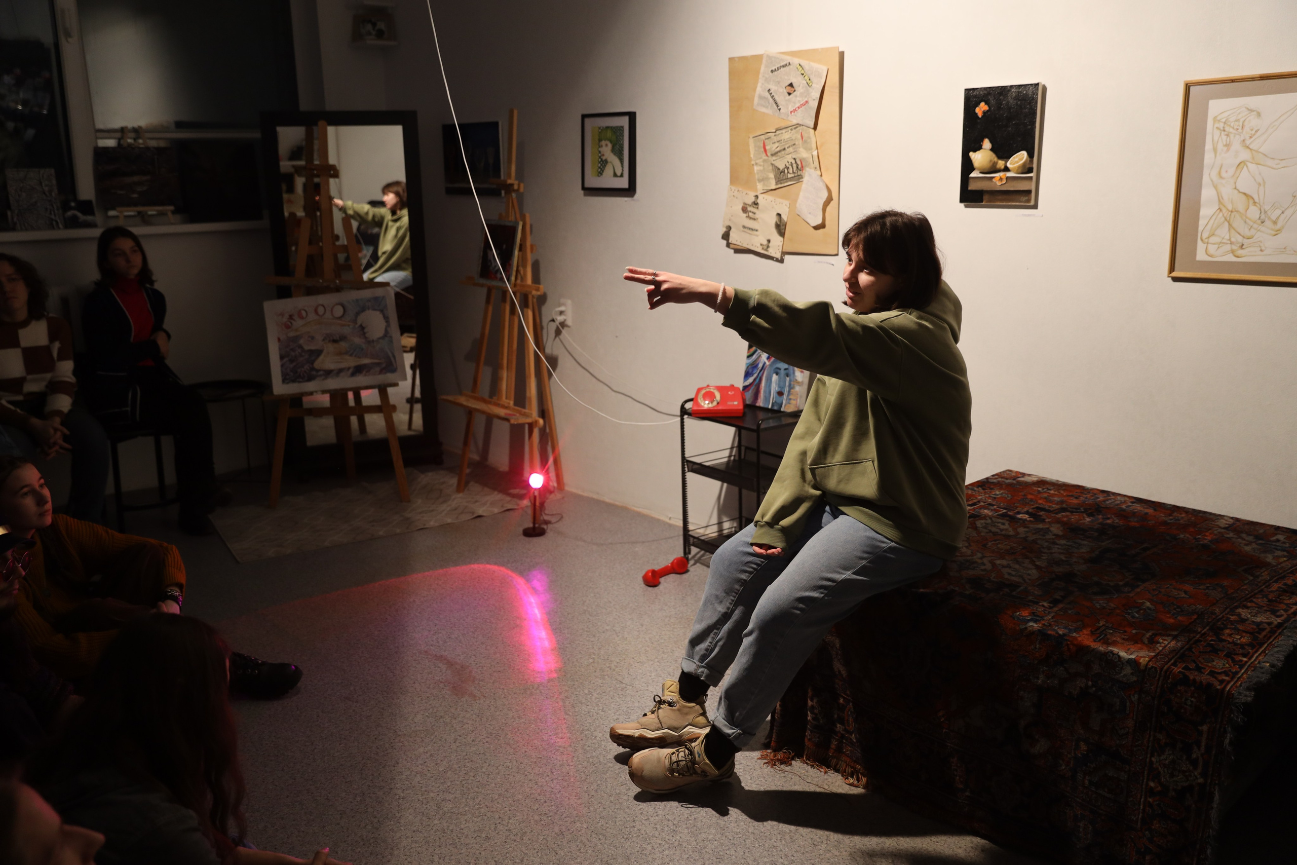 Выставка-перформанс. Творческое пространство в Санкт-Петербурге