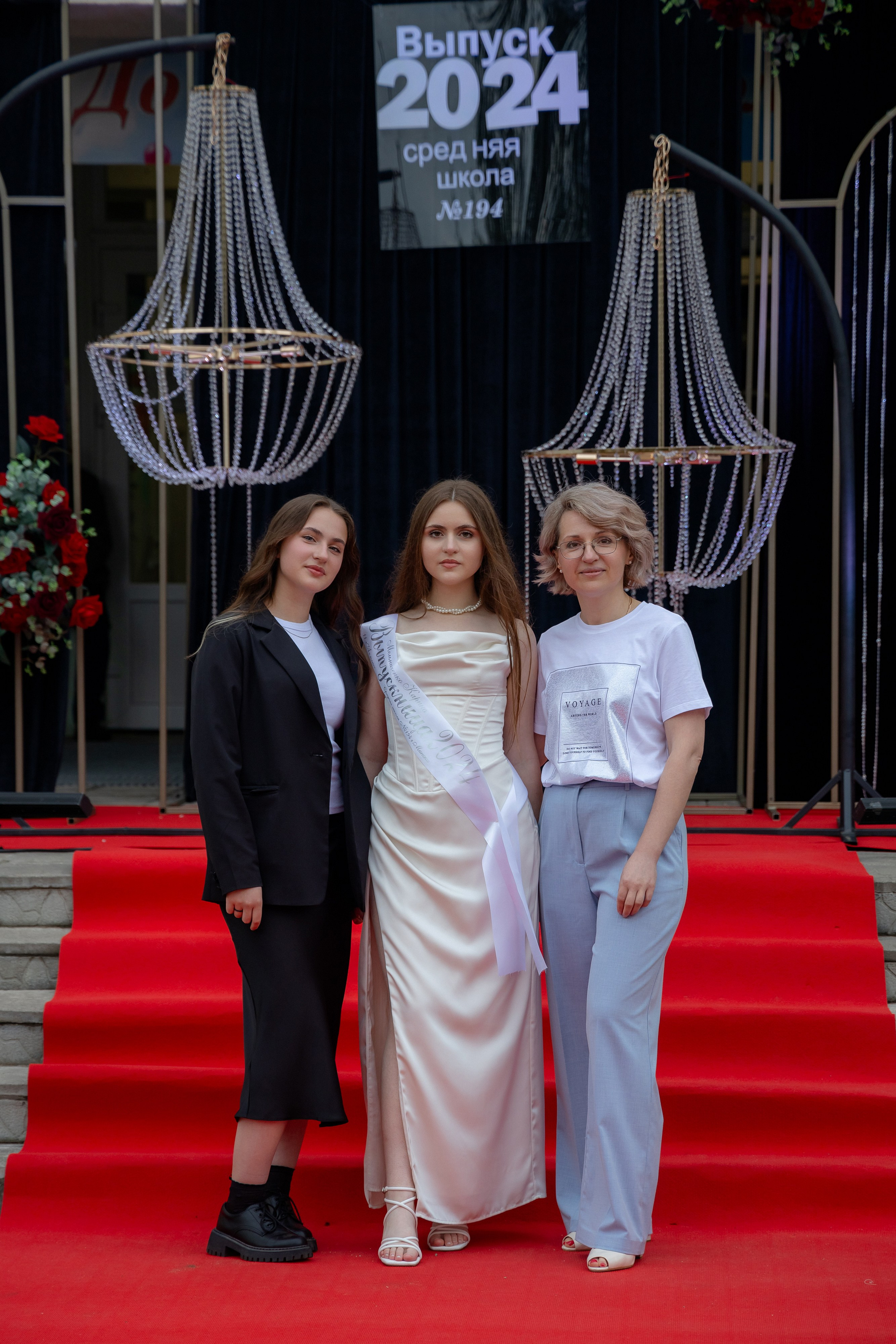 Школьный выпускной 2024 год в Соколе (Минск). Свадебный фотограф в Минске/Беларуси Сергей Спиридонов