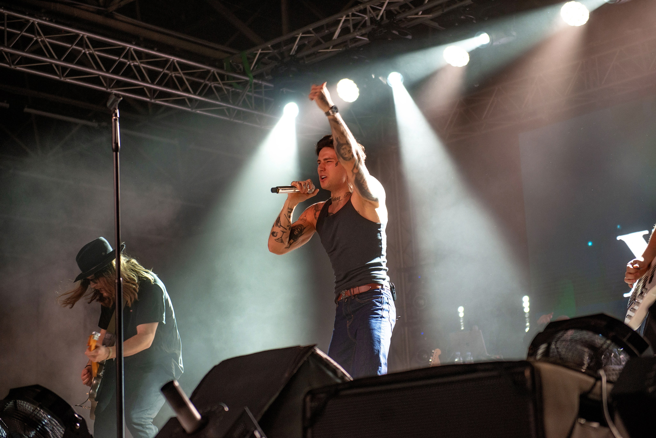 Концерт Хolidayboy. Школьный, фэшн фотограф в Тюмени и в России Ирина Королева