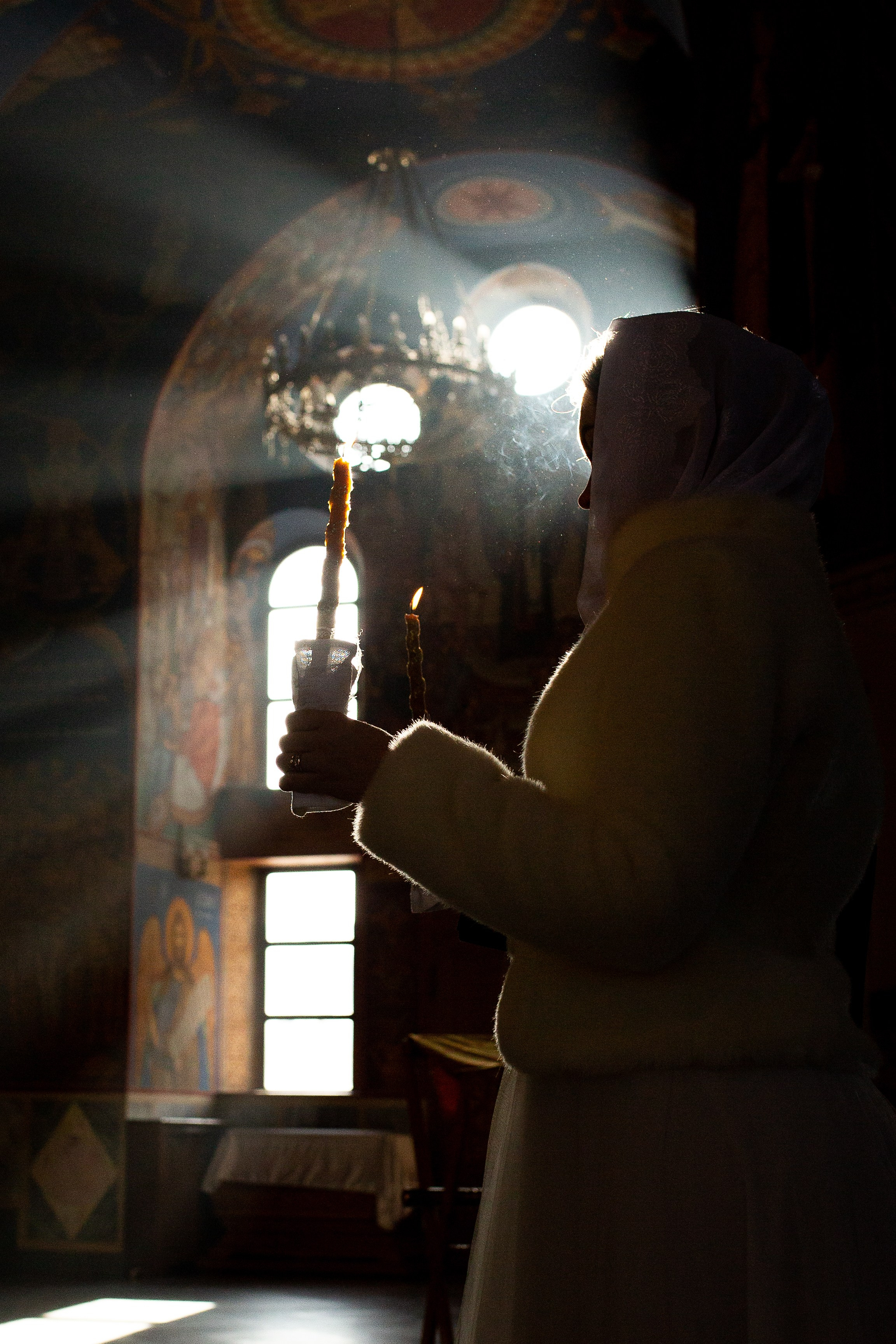 Профессиональный фотограф на таинство венчания в Москве и Московской области. Свадебный фотограф в Москве Мария Крош