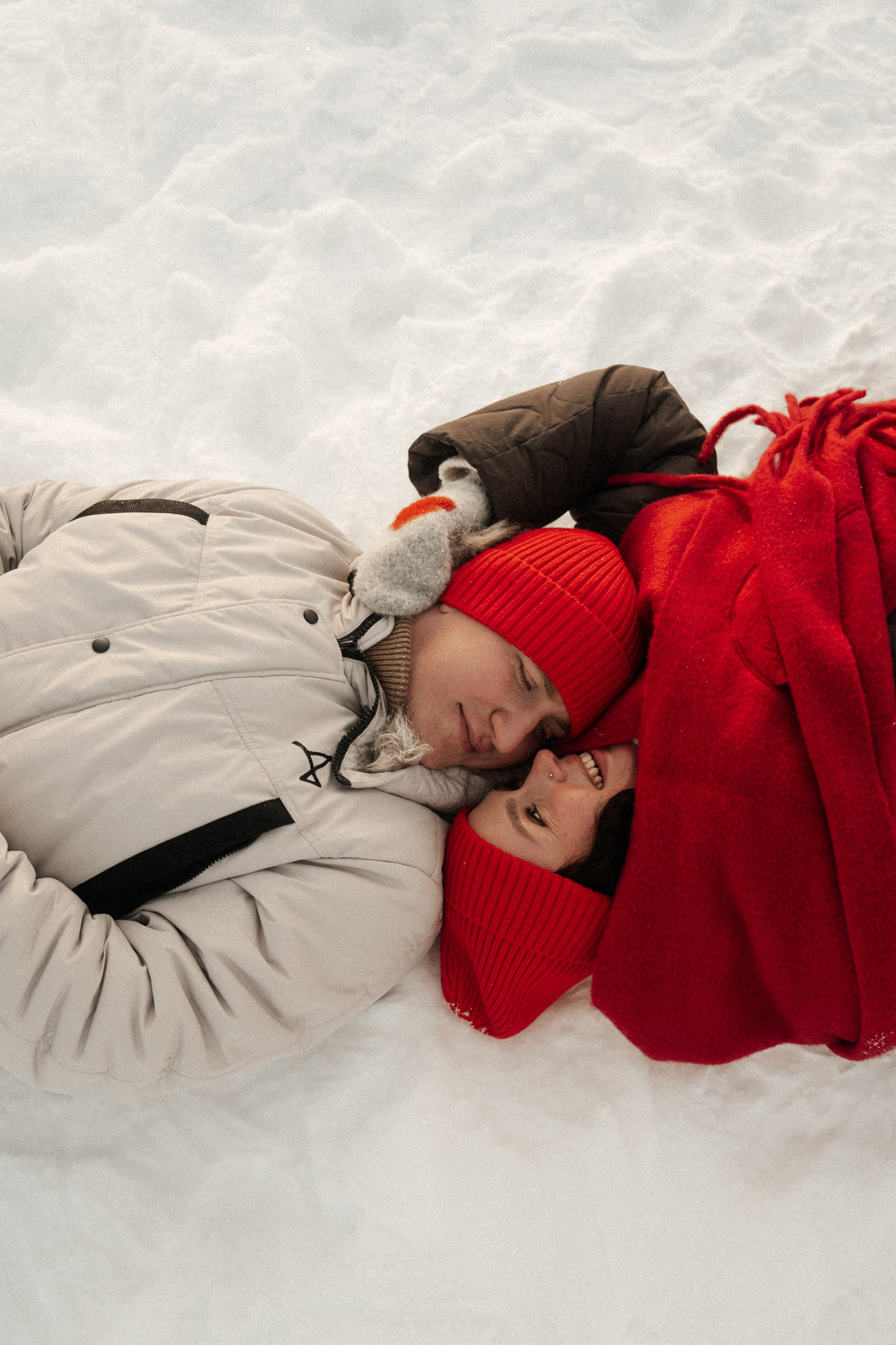 [our pulses aligned…]. Фотограф в Архангельске