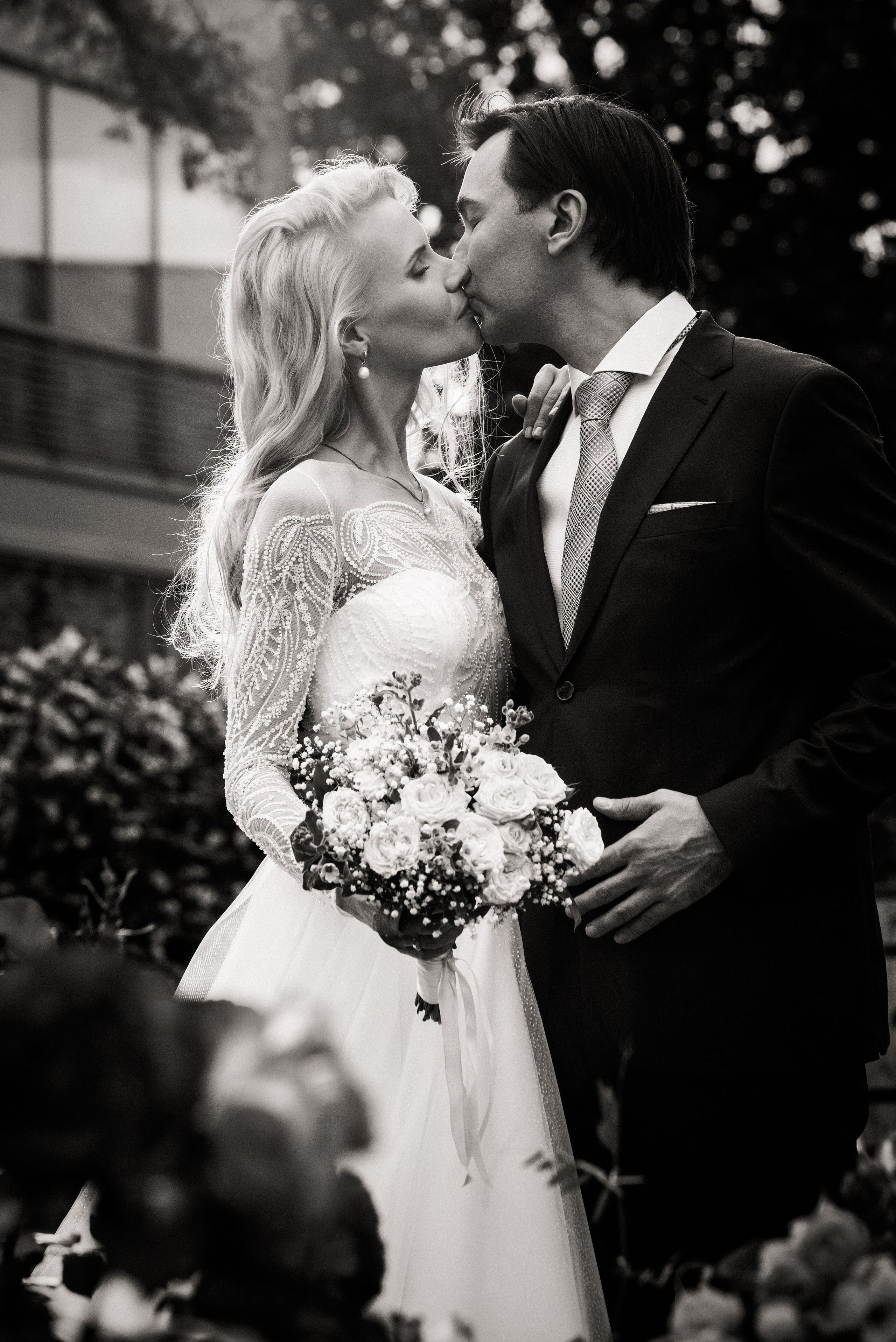 Свадебная фотосессия на ВДНХ. Свадебный и семейный фотограф в Москве и Подмосковье Лариса Козлова