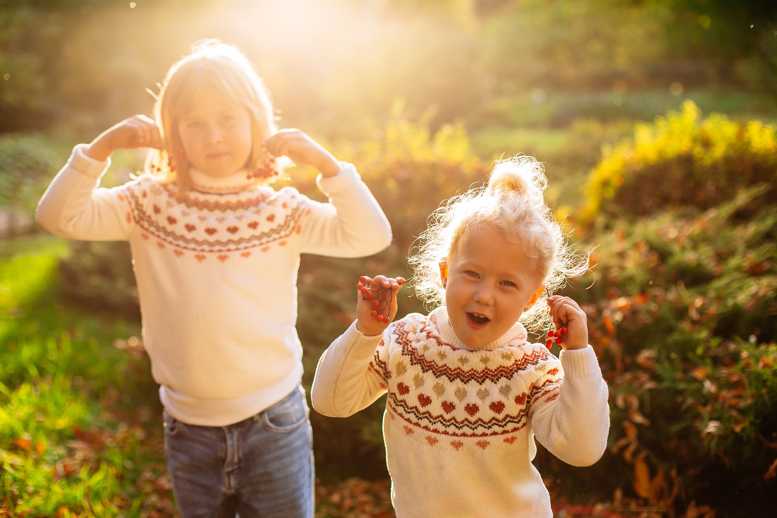 Юля, Анюта, Есения