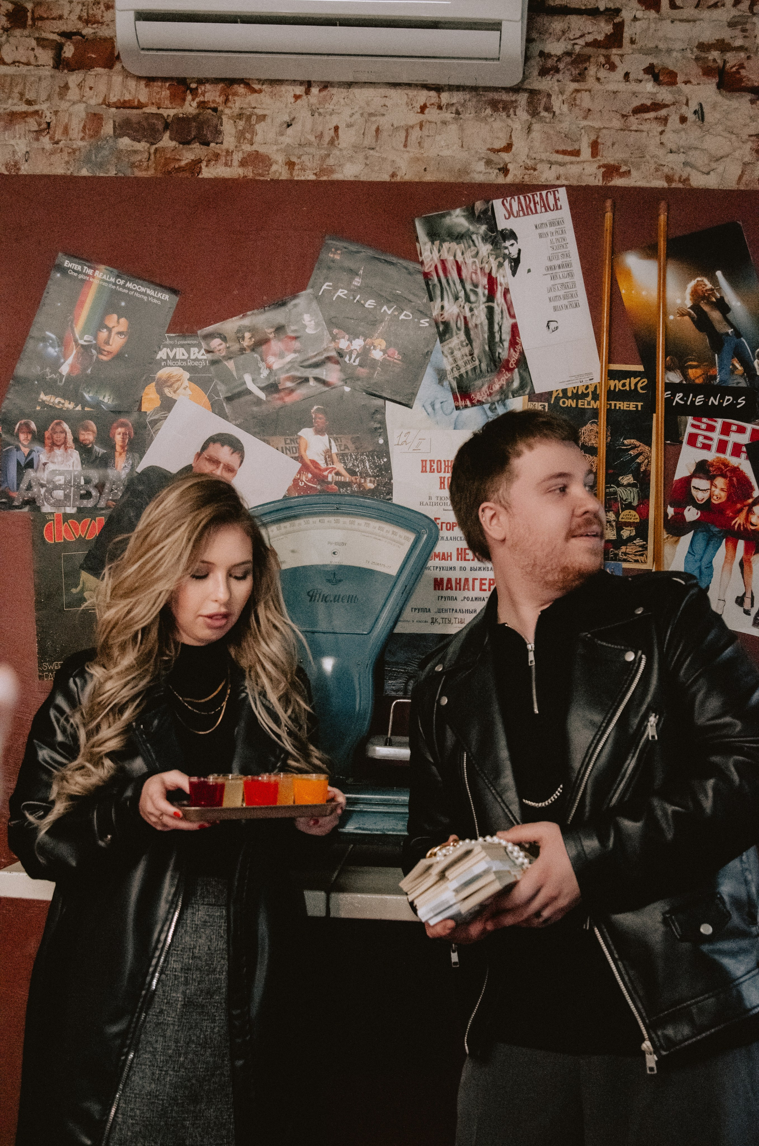 Съемка в стиле жены бандита. Фотографы в Тюмени Андрей и Лидия Войвод