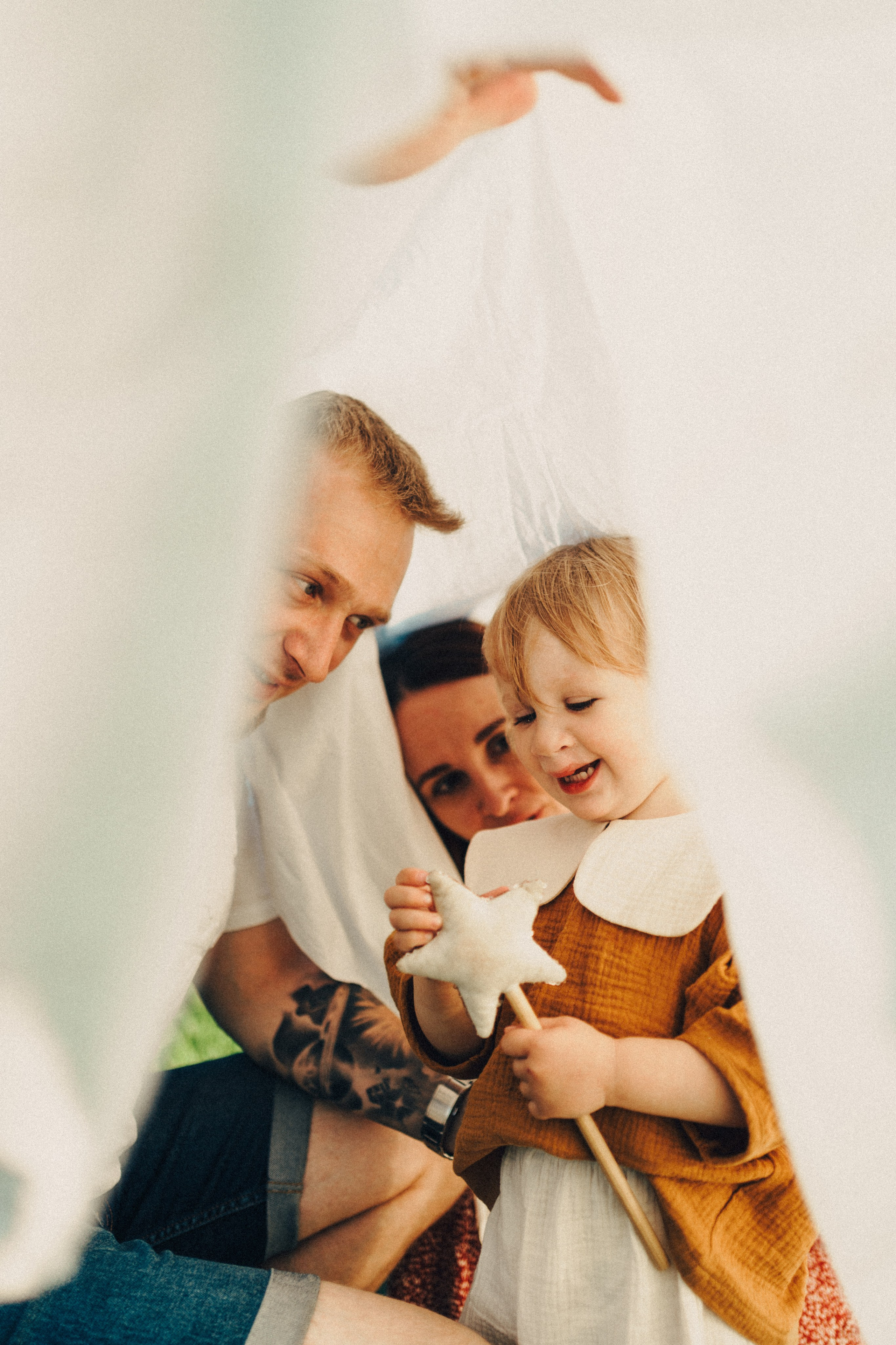 Малышка Арина в полях. Семейный и детский фотограф и видеограф в Москве, Серпухове и Тарусе Валерия Сорокина