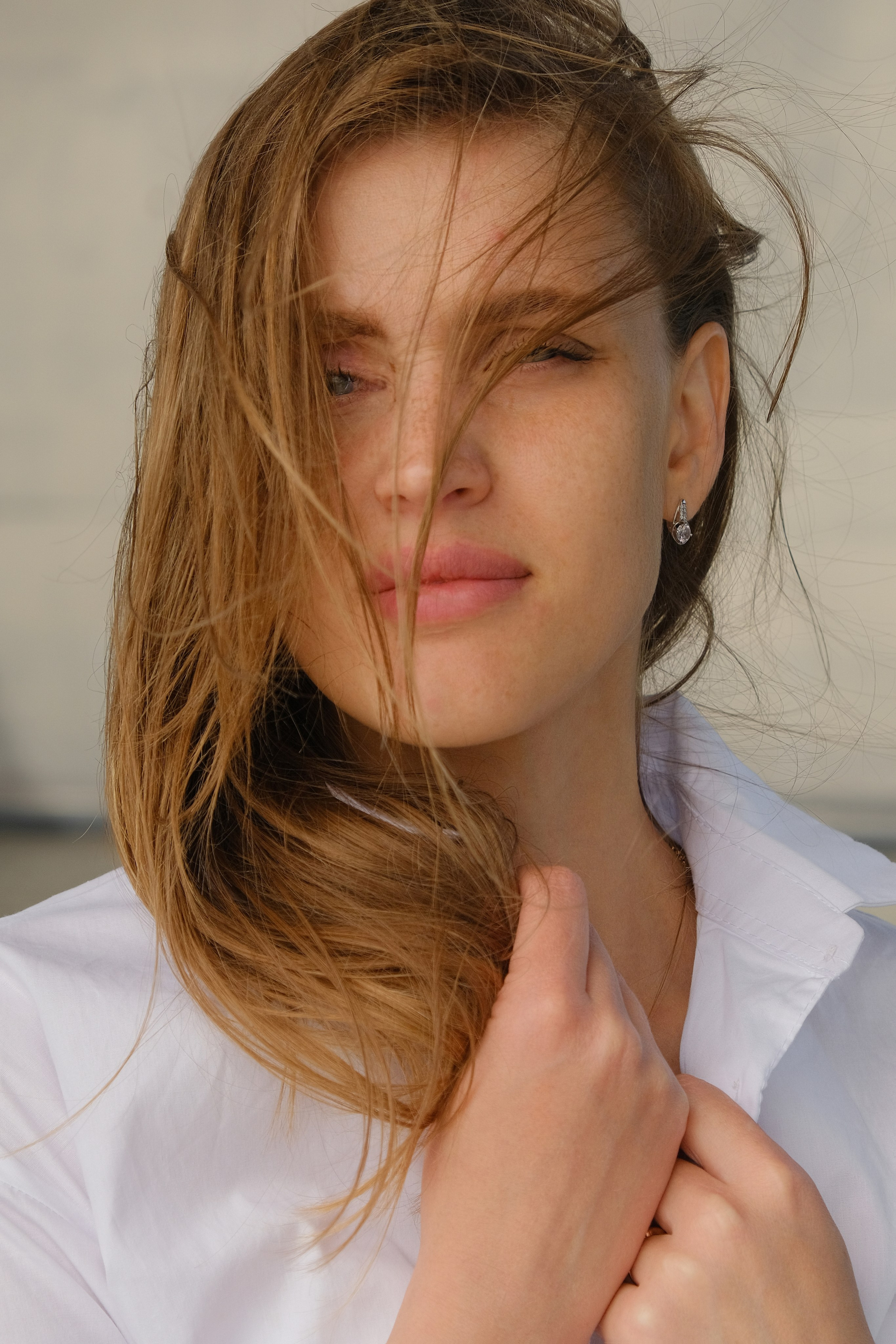 Бизнес портрет, контент-фотограф. Профессиональная фотосъемка в Крыму. Натуральные эмоции и живые кадры. Забронируйте дату прямо сейчас!