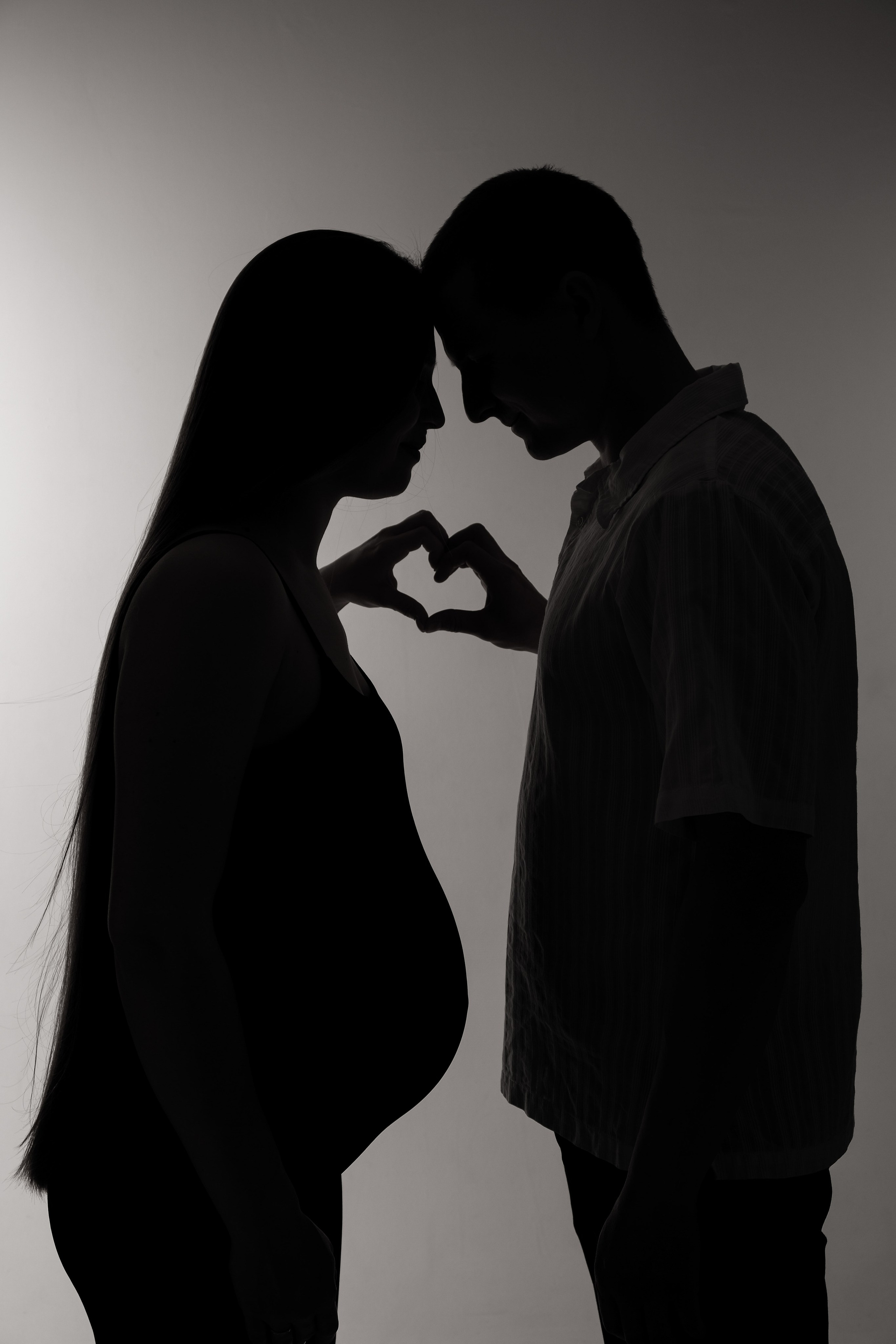 Беременность. Профессиональная фотосъемка в Крыму. Натуральные эмоции и живые кадры. Забронируйте дату прямо сейчас!