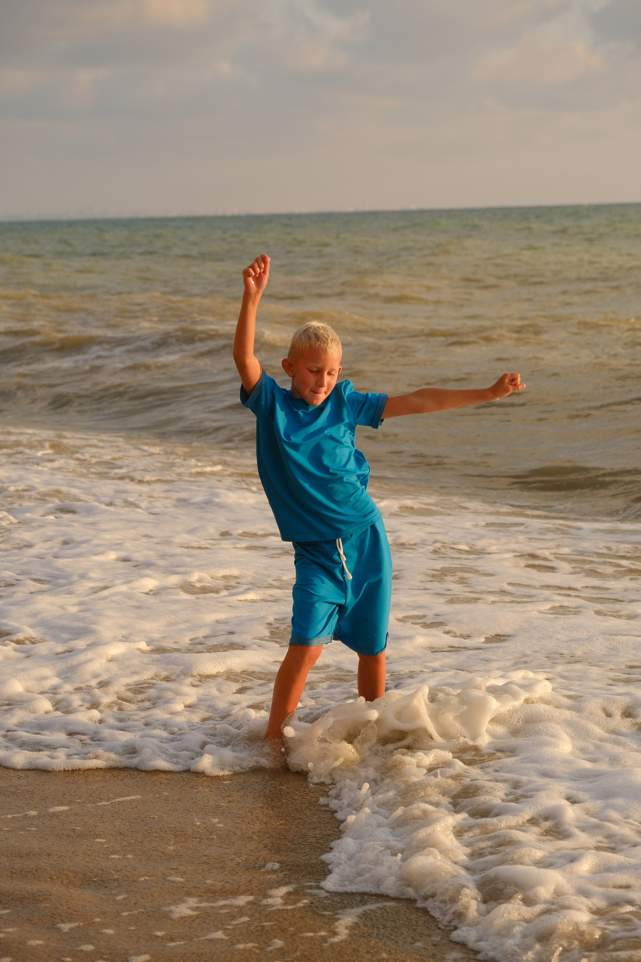 На Море. Профессиональная фотосъемка в Крыму. Натуральные эмоции и живые кадры. Забронируйте дату прямо сейчас!