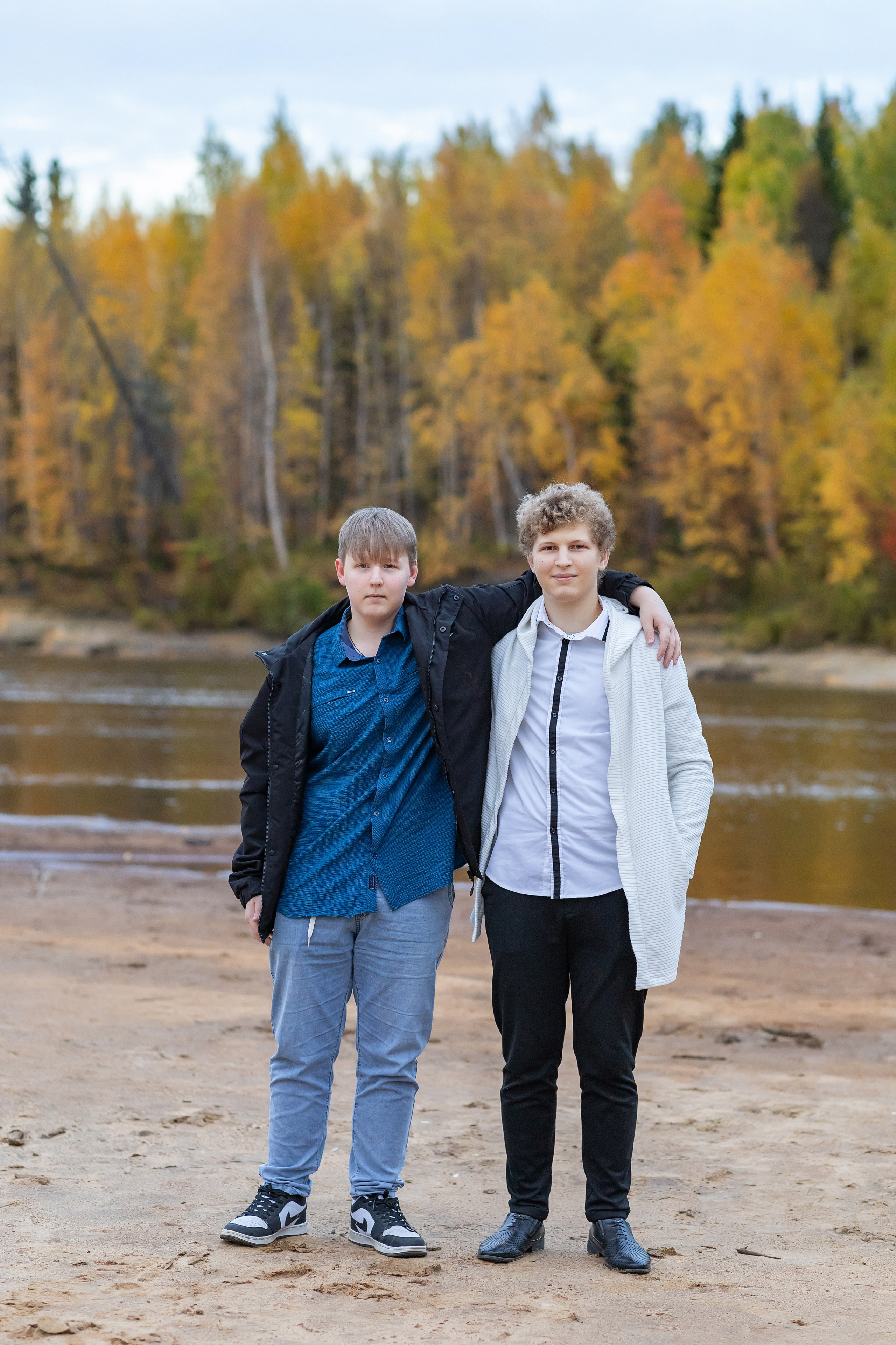 Примеры фото СТАРШИЕ КЛАССЫ. Фотограф Радужный ХМАО, Школьный фотограф, семейный фотограф, выпускной альбом