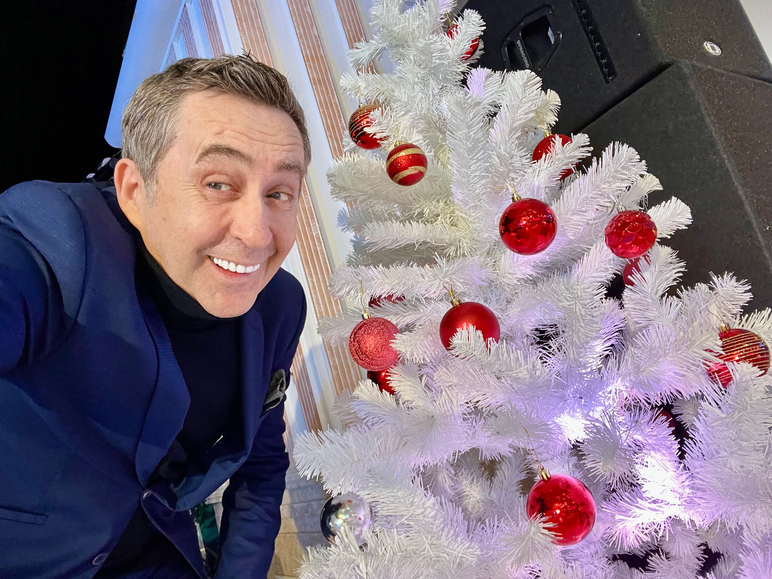 Новый год. Ведущий Валерий Чигинцев