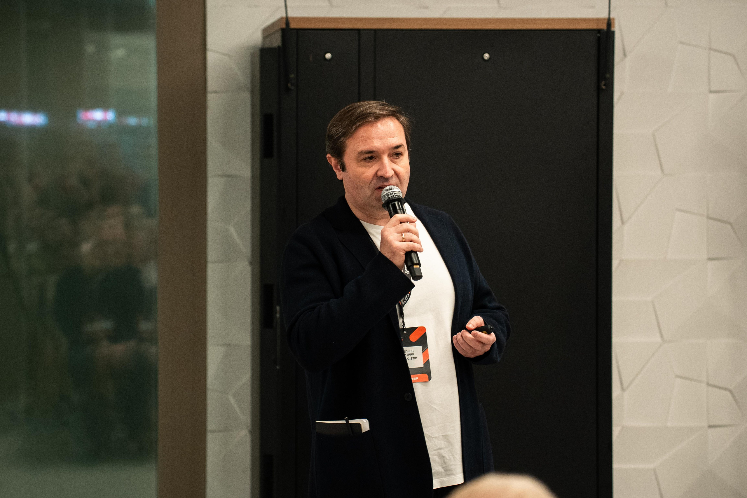 Global Tech Forum 27.03.2026. Коммерческий и художественный фотограф и видеограф в Москве Арсений Тургенев