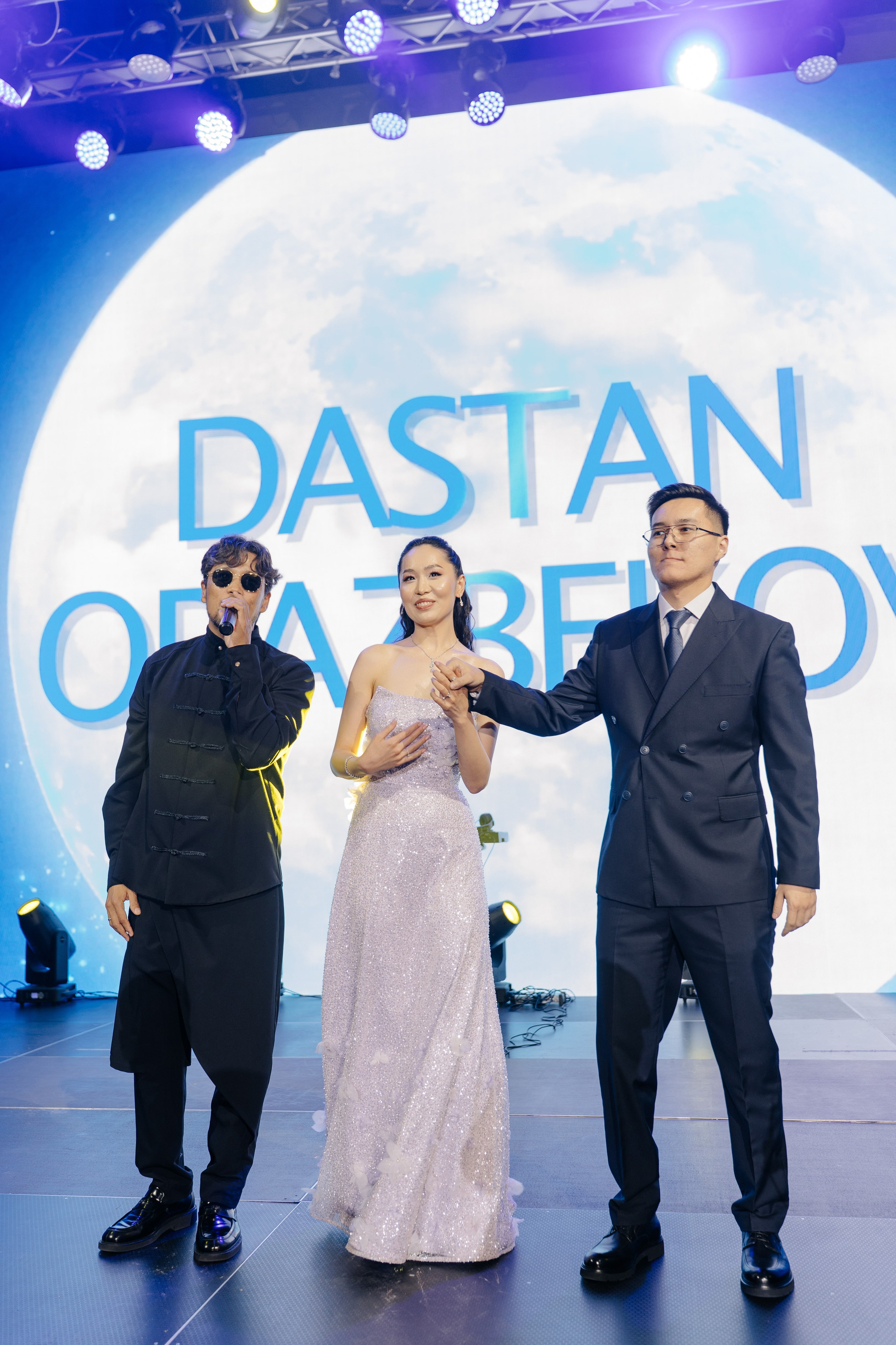 Ay-Dana Uzatu. ___________________________________________________