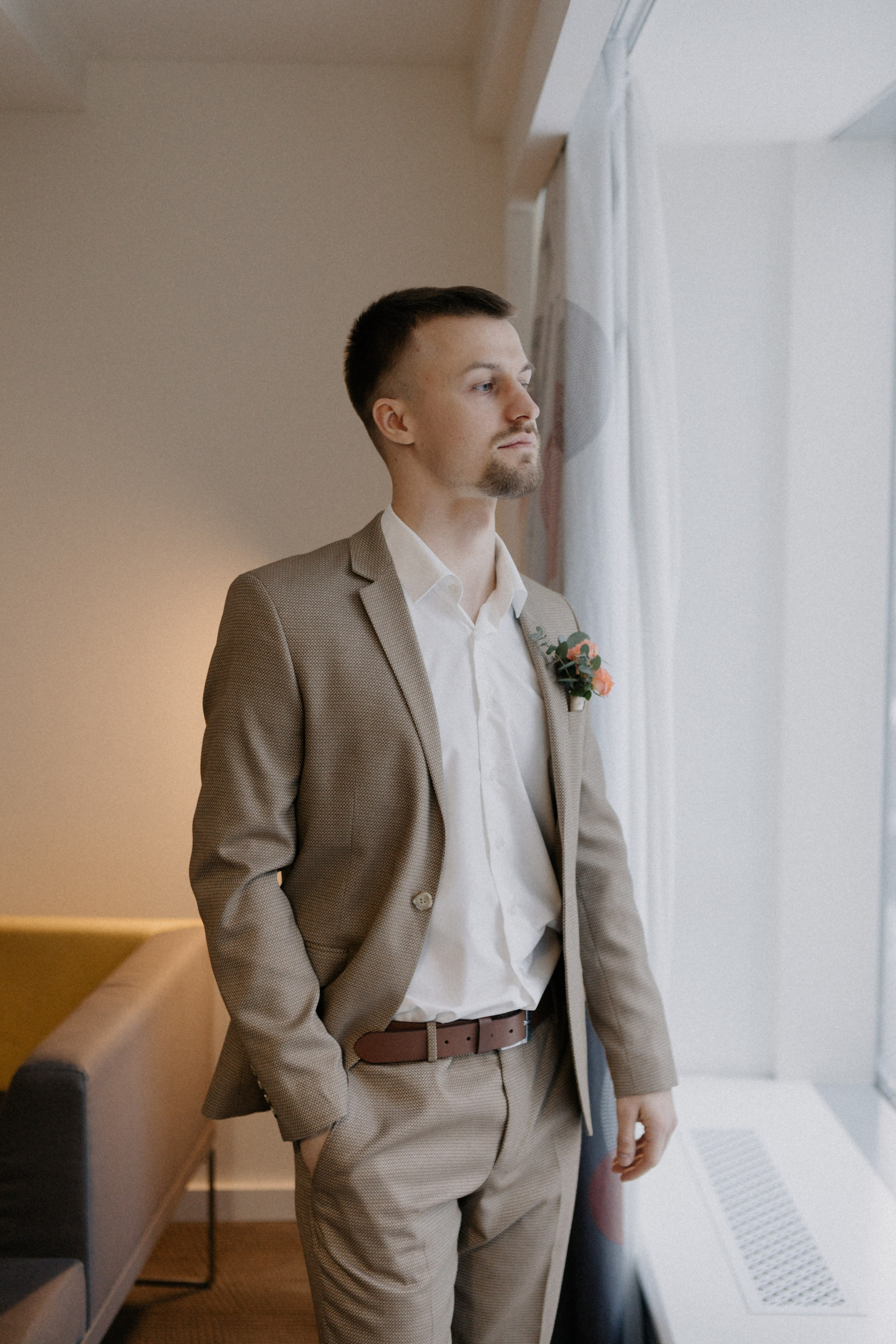 Ксюша и Илья. Утро в отеле роспись в Birds. Свадебный и портретный фотограф в Москве Анастасия Масюк