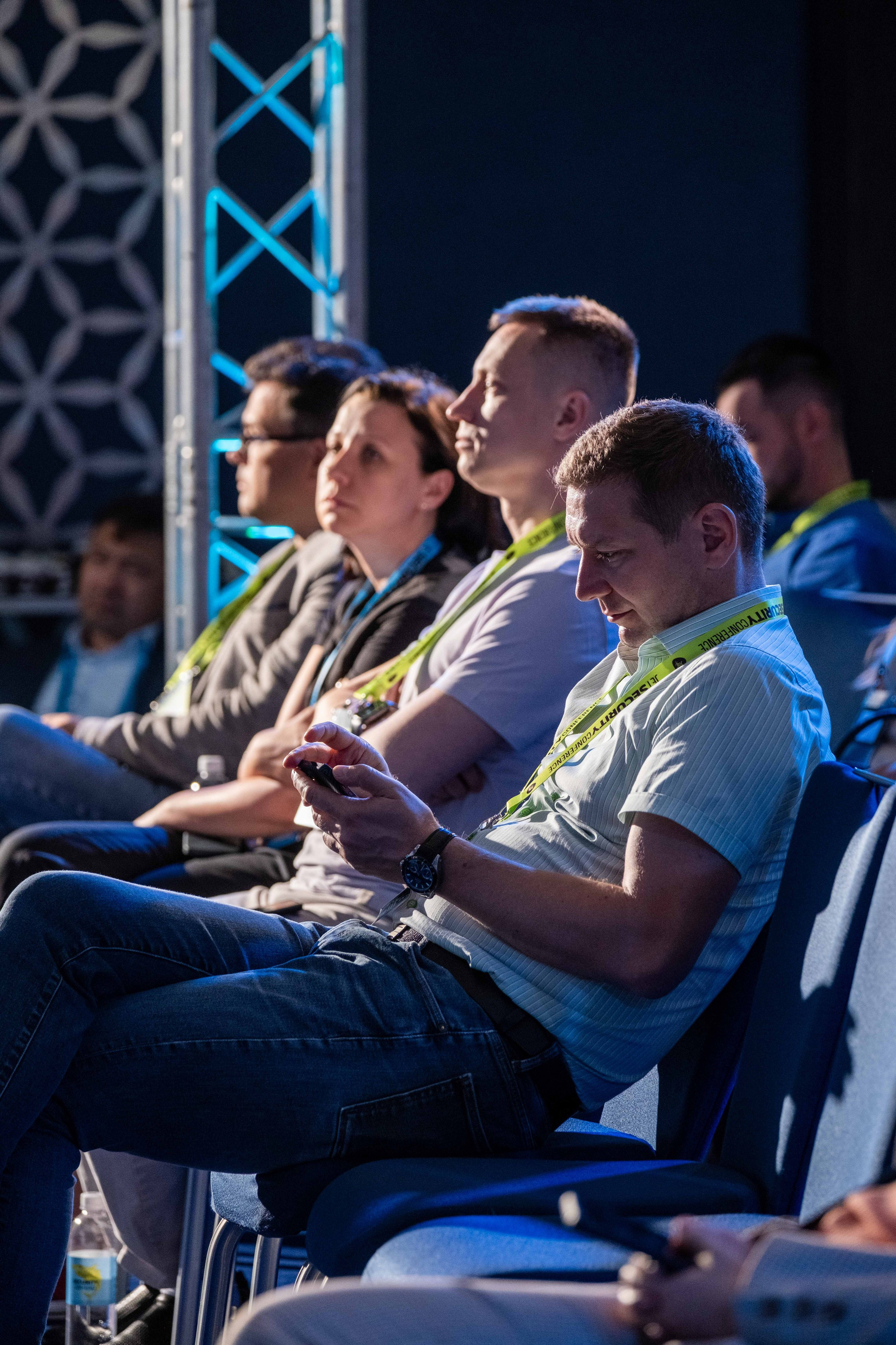 Альбом конференция. Фото тур