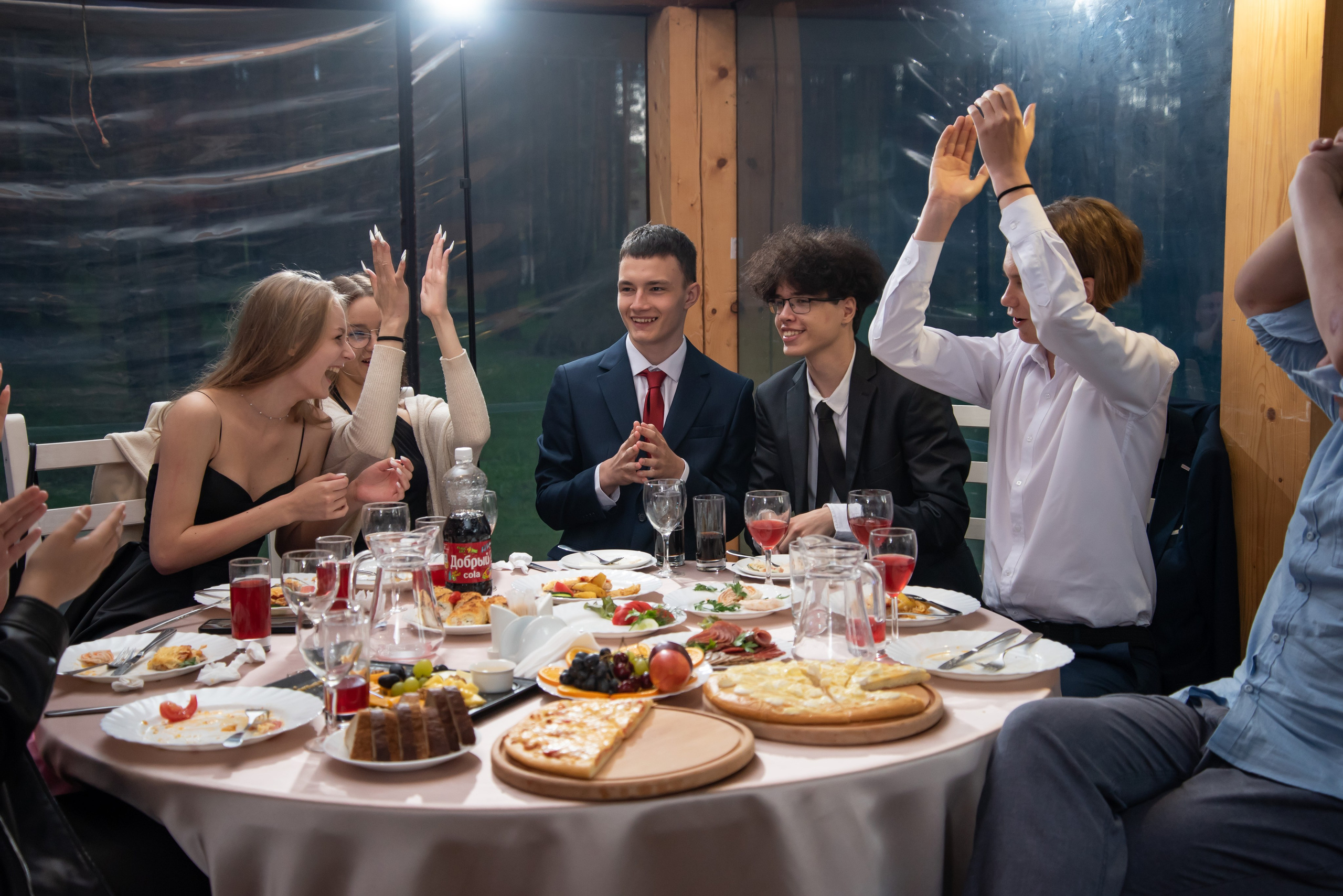 Школьные выпускные. Фотограф Мальцева Евгения